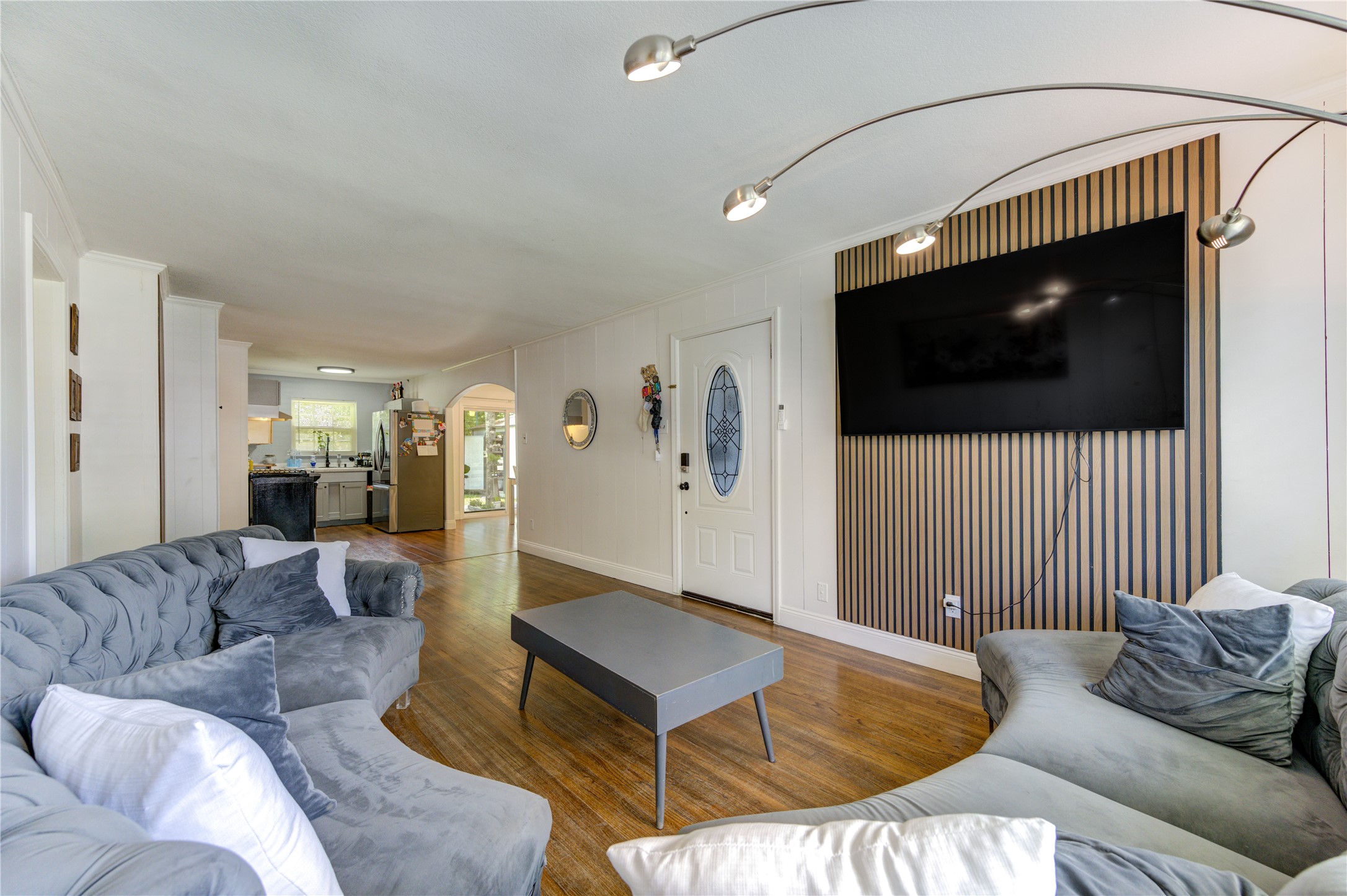806 Laverne Avenue Property Photo 33