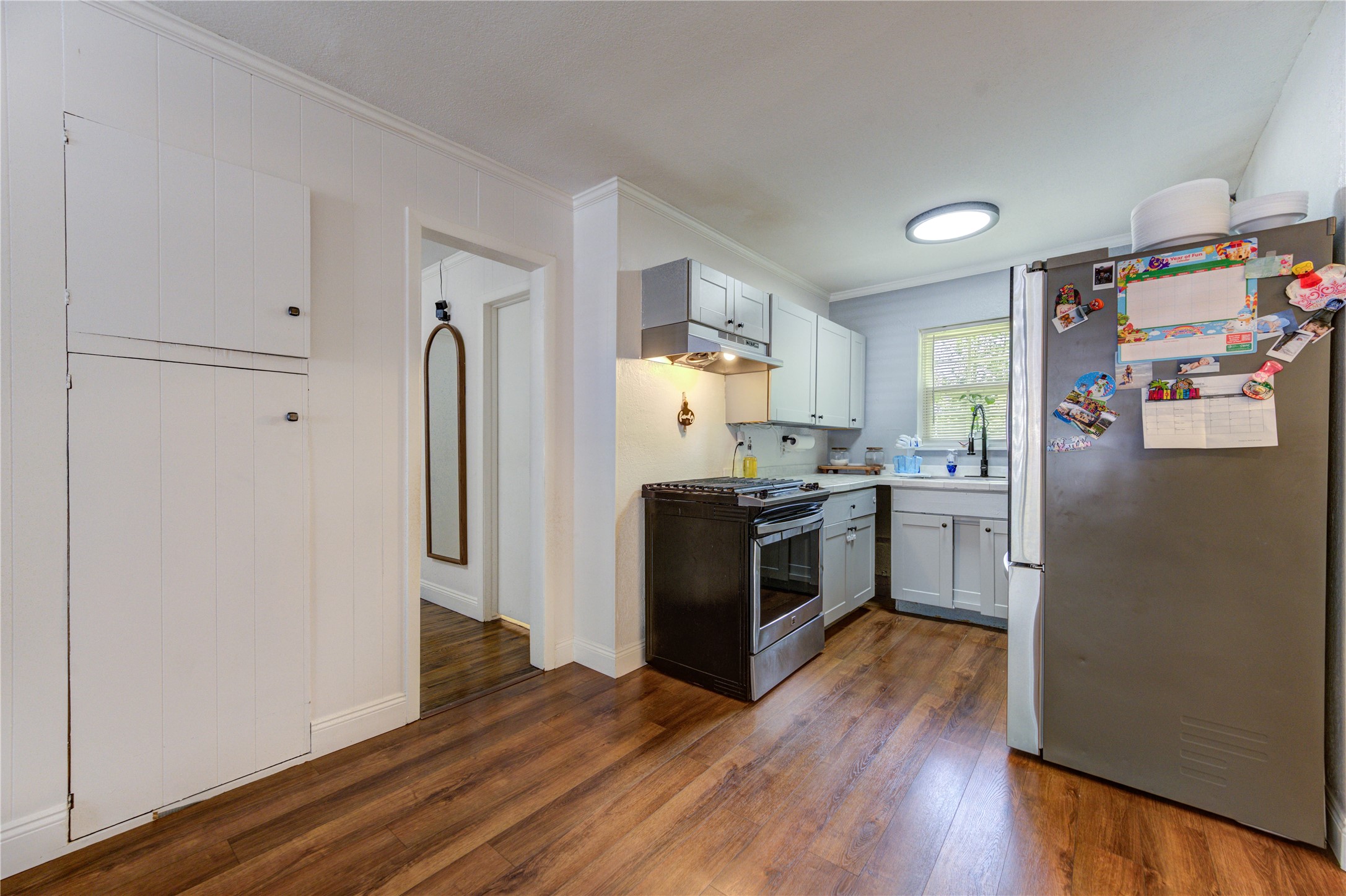 806 Laverne Avenue Property Photo 43