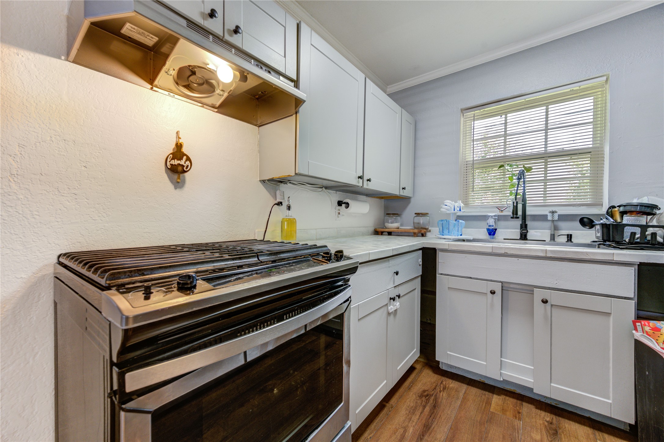 806 Laverne Avenue Property Photo 44