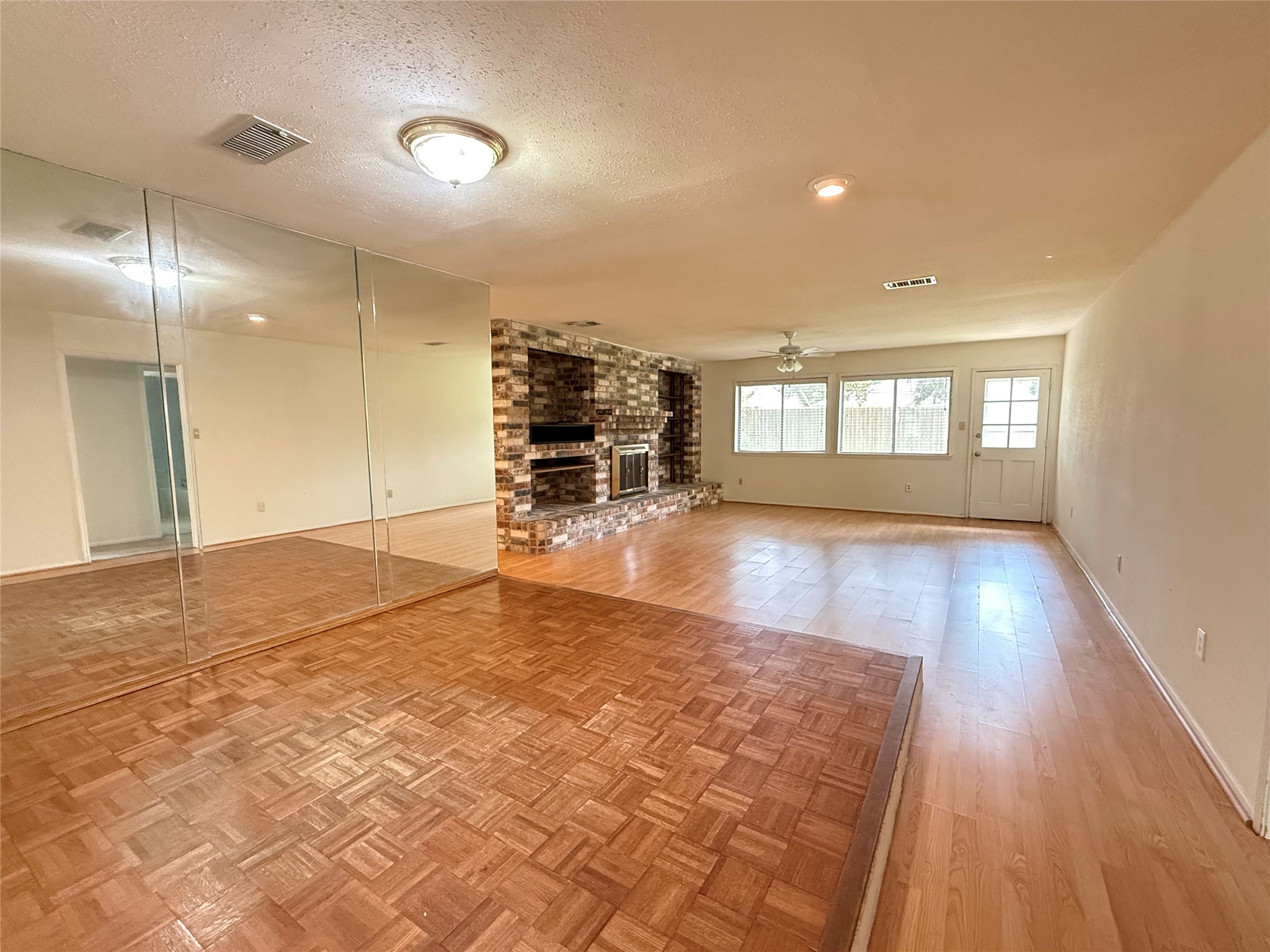 16402 Cavendish Drive Property Photo 2