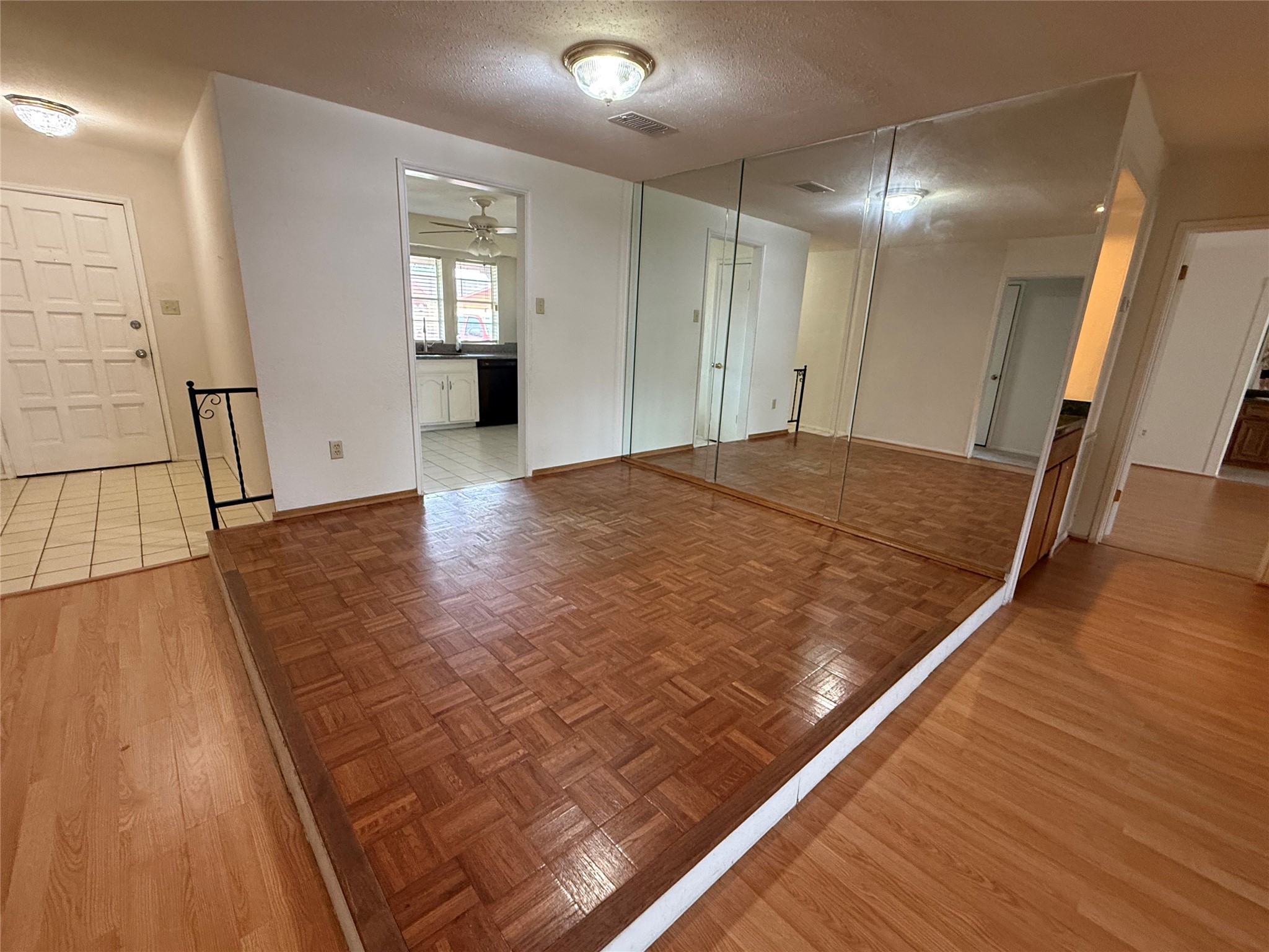 16402 Cavendish Drive Property Photo 7