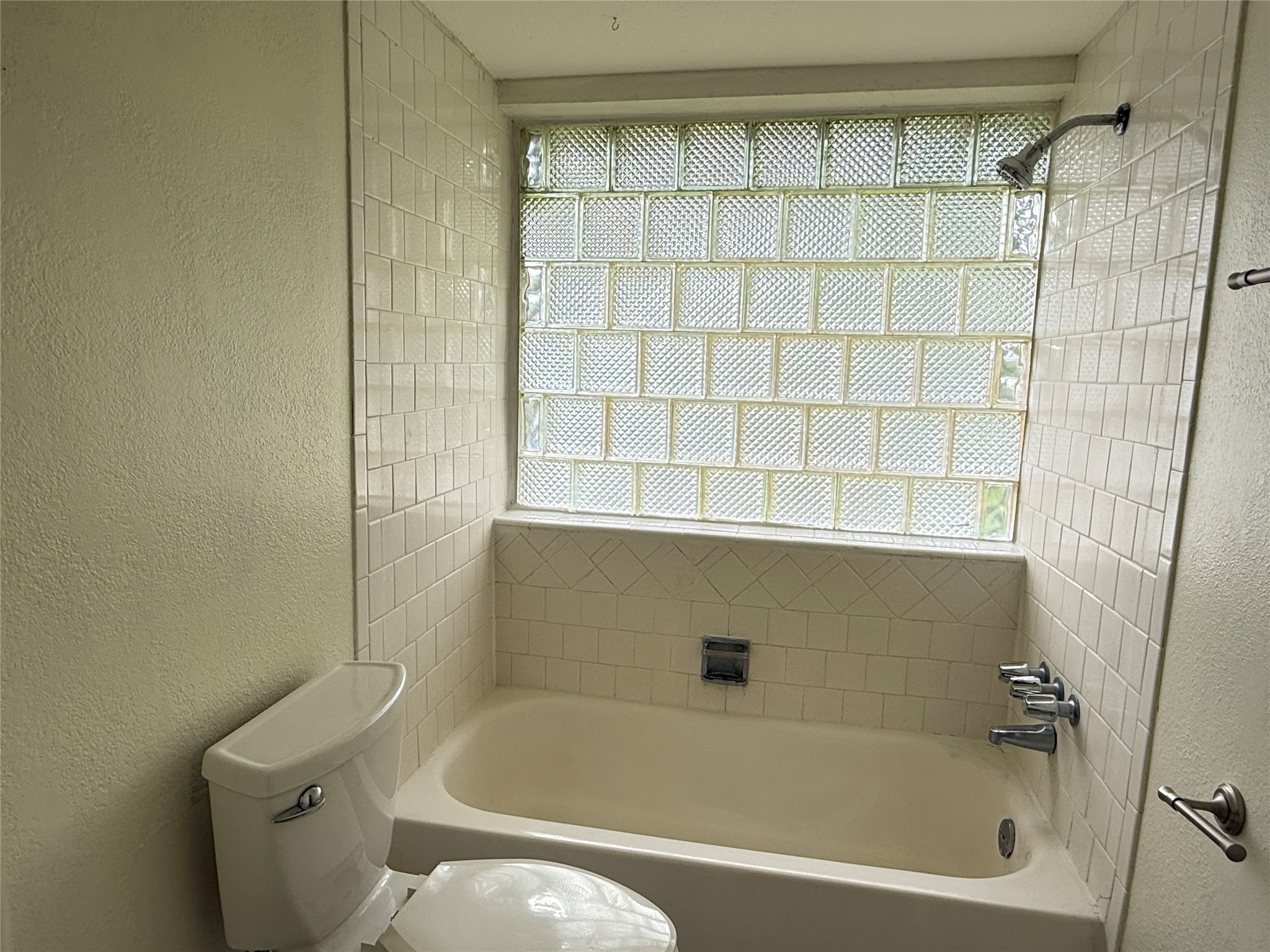 16402 Cavendish Drive Property Photo 12