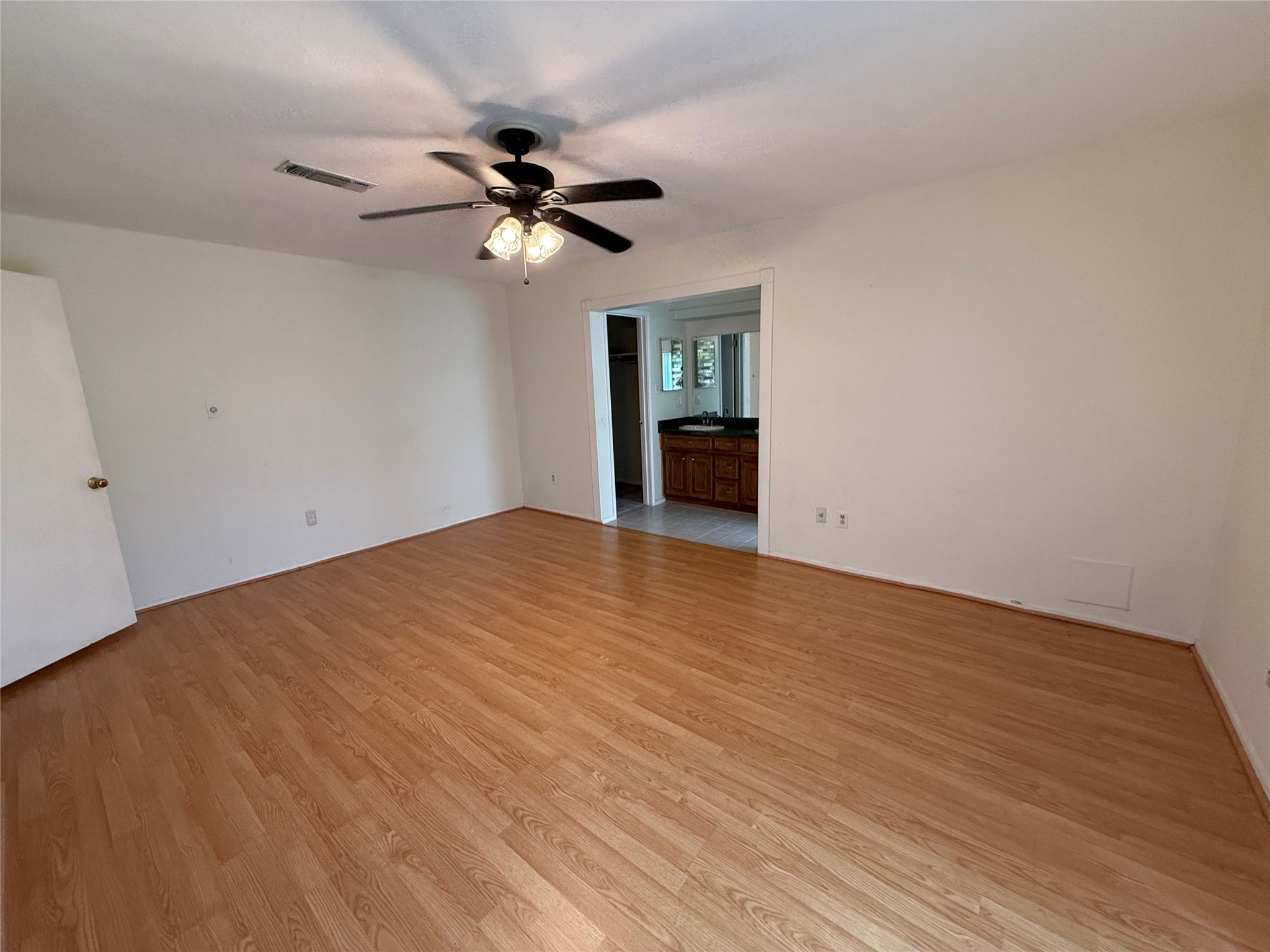 16402 Cavendish Drive Property Photo 13
