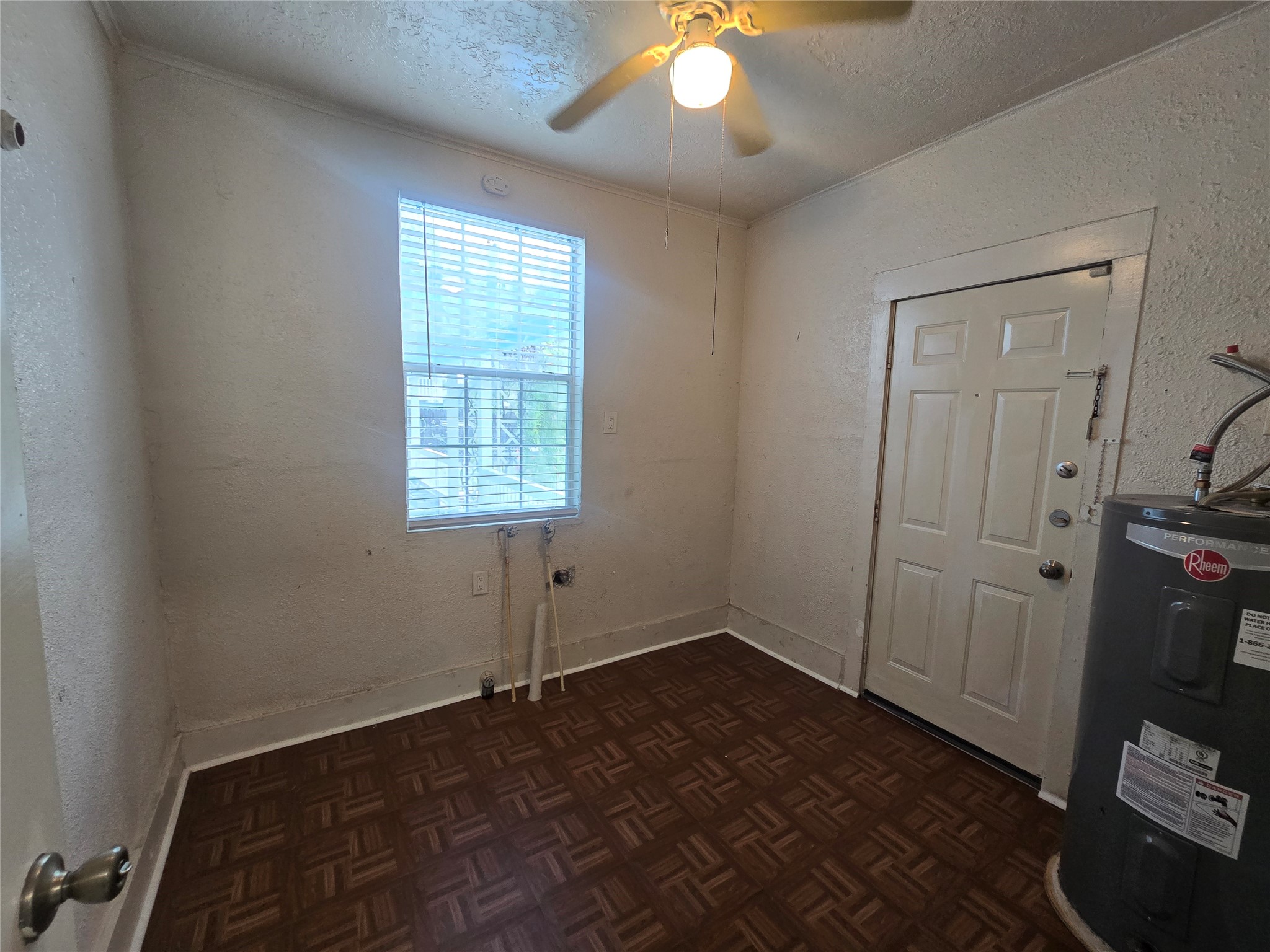 3523 Winnie Street Property Photo 7