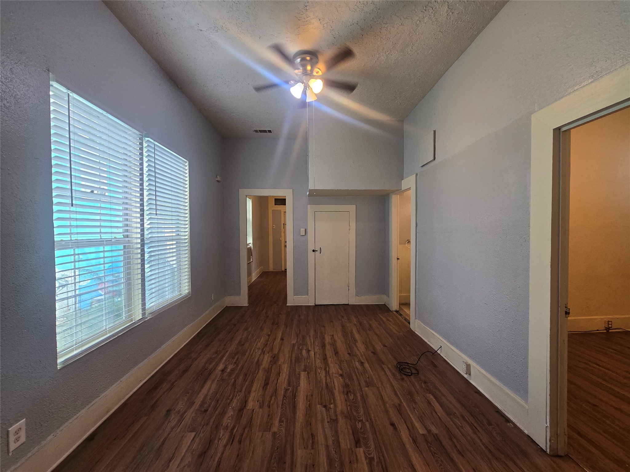 3523 Winnie Street Property Photo 10
