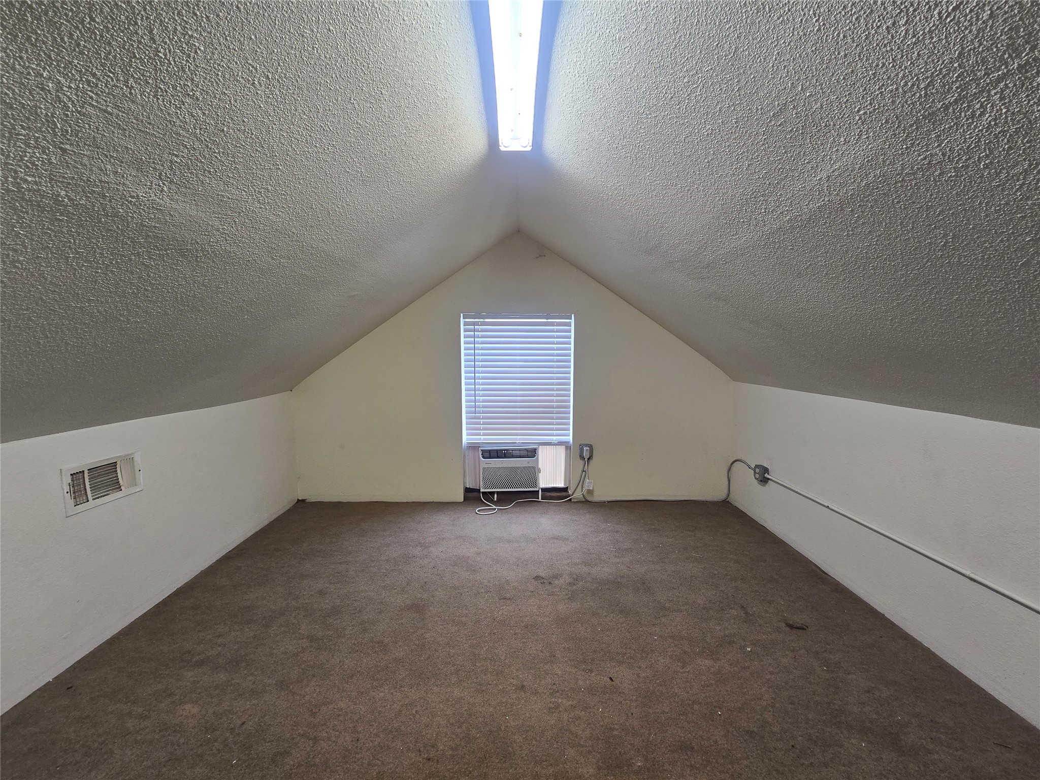 3523 Winnie Street Property Photo 13