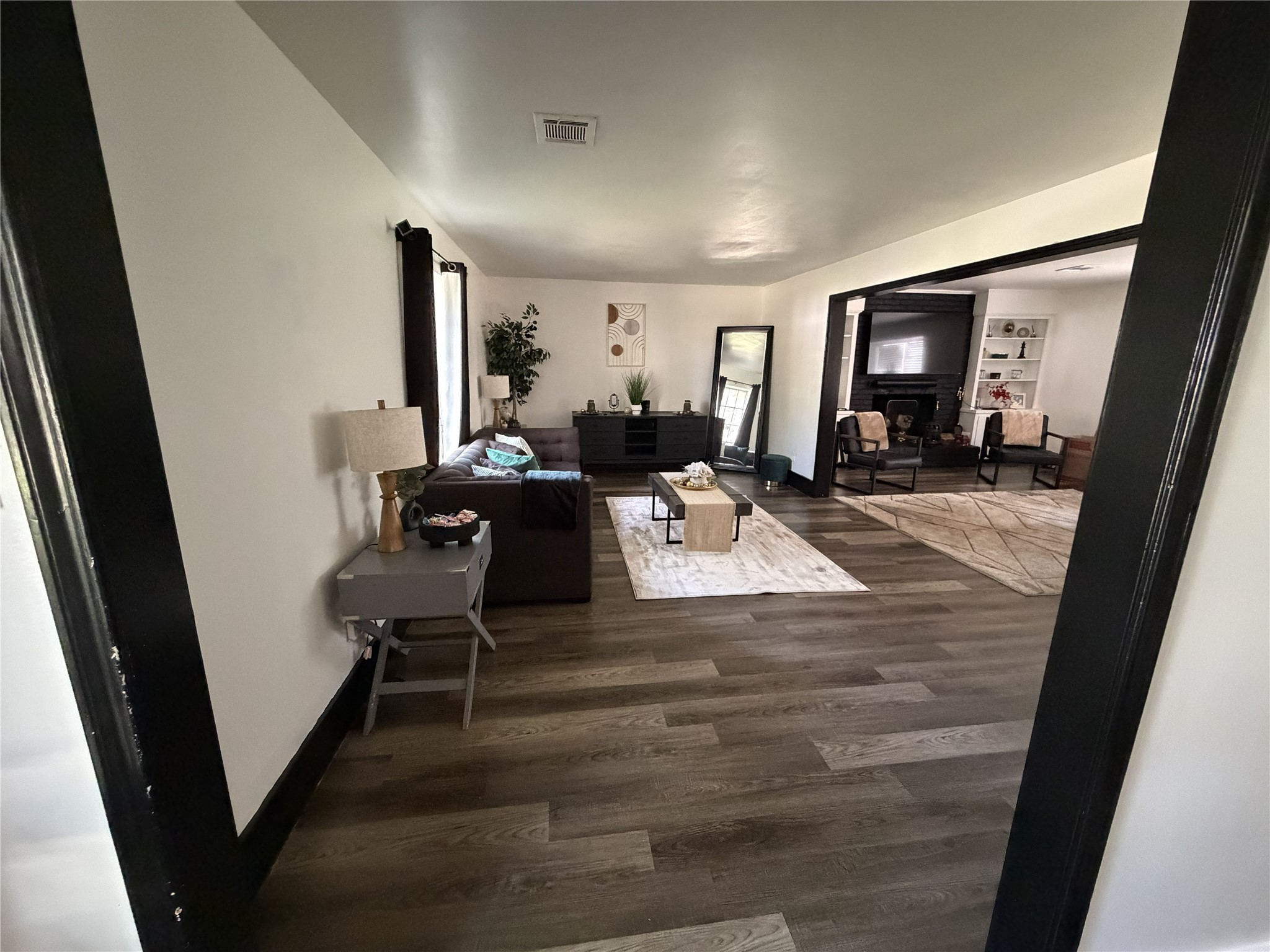 18510 Point Lookout Drive Property Photo 4