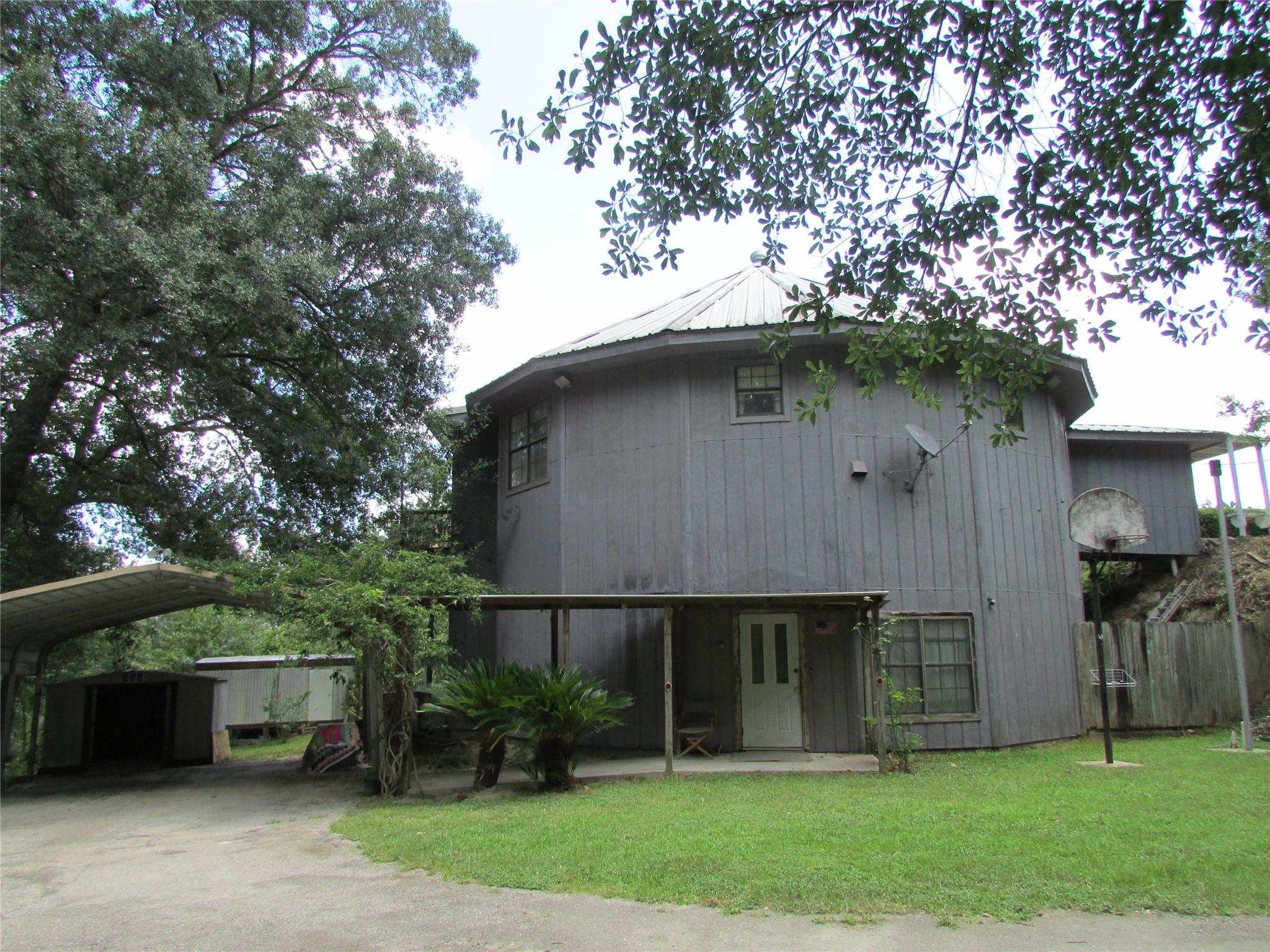 9 Mars, Huntsville Tx 77340 Property Photo 1