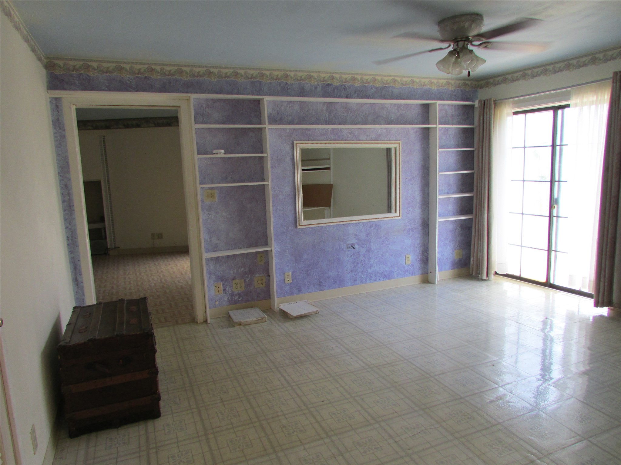 9 Mars Property Photo 6