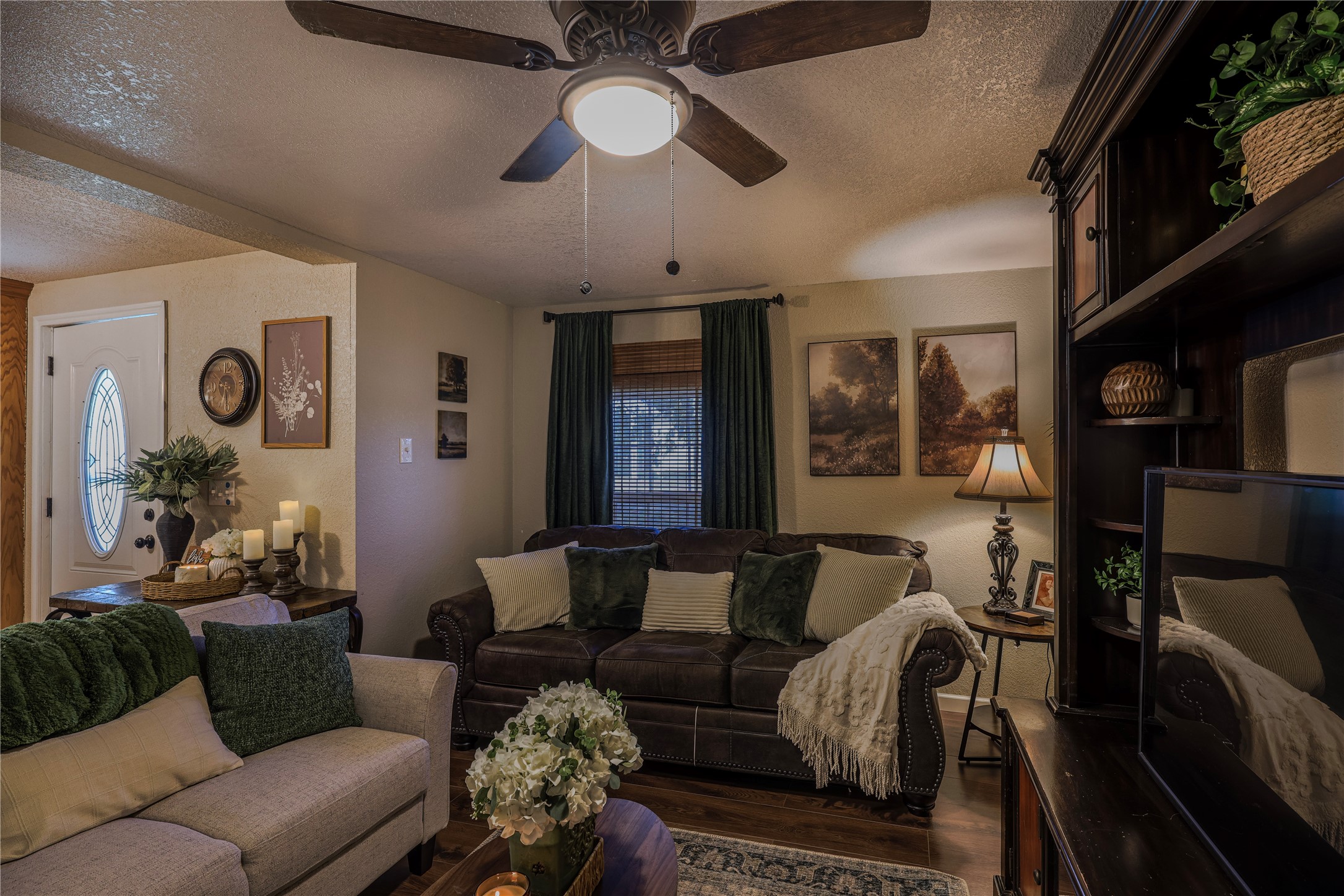 910 Brockman Street Property Photo 7