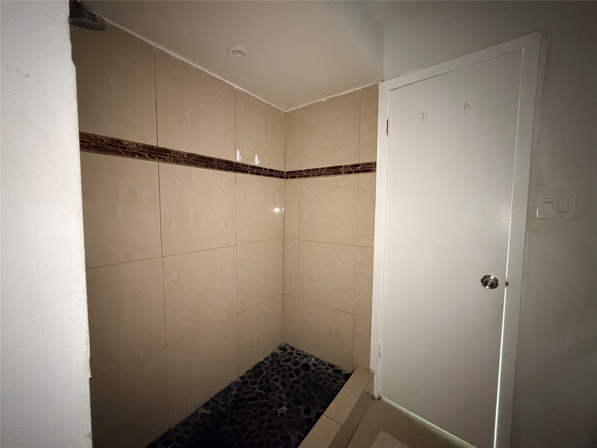 7700 Creekbend Drive 45 Property Photo 27