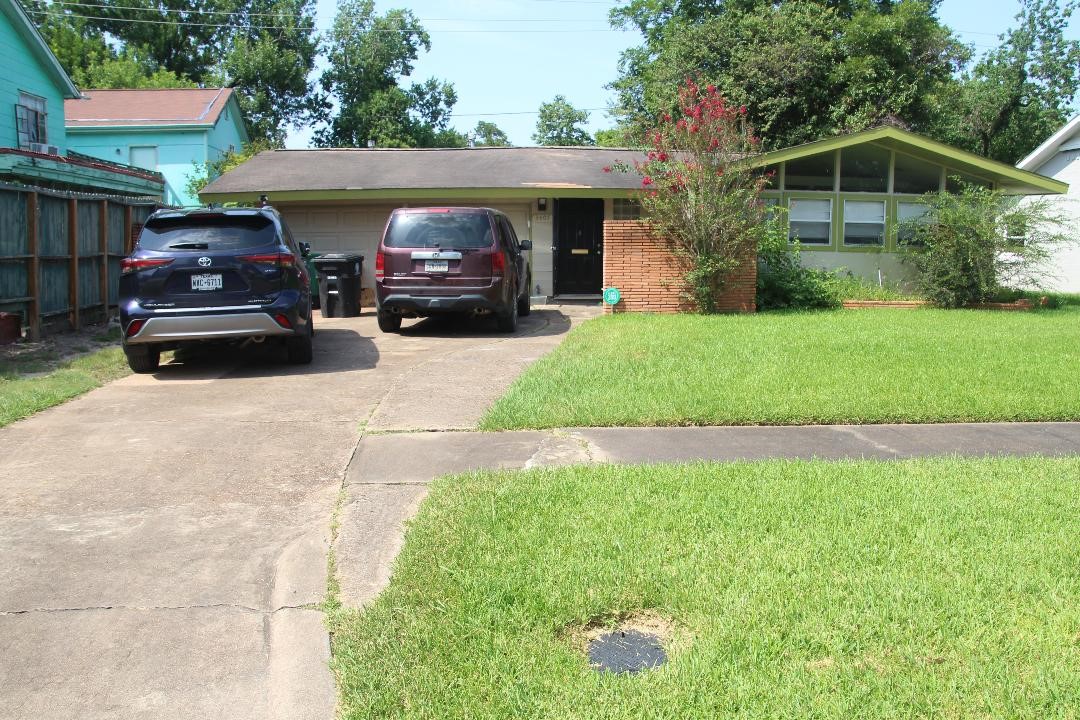 3407 Wentworth Street Property Photo 1