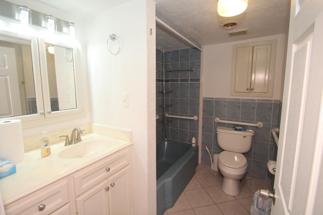 3407 Wentworth Street Property Photo 5