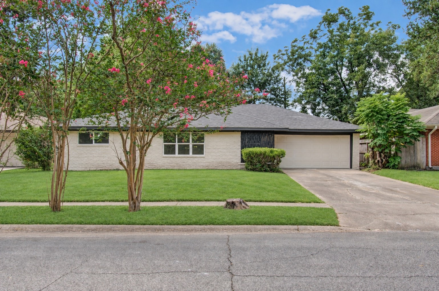 5619 Warm Springs Road Property Photo 2