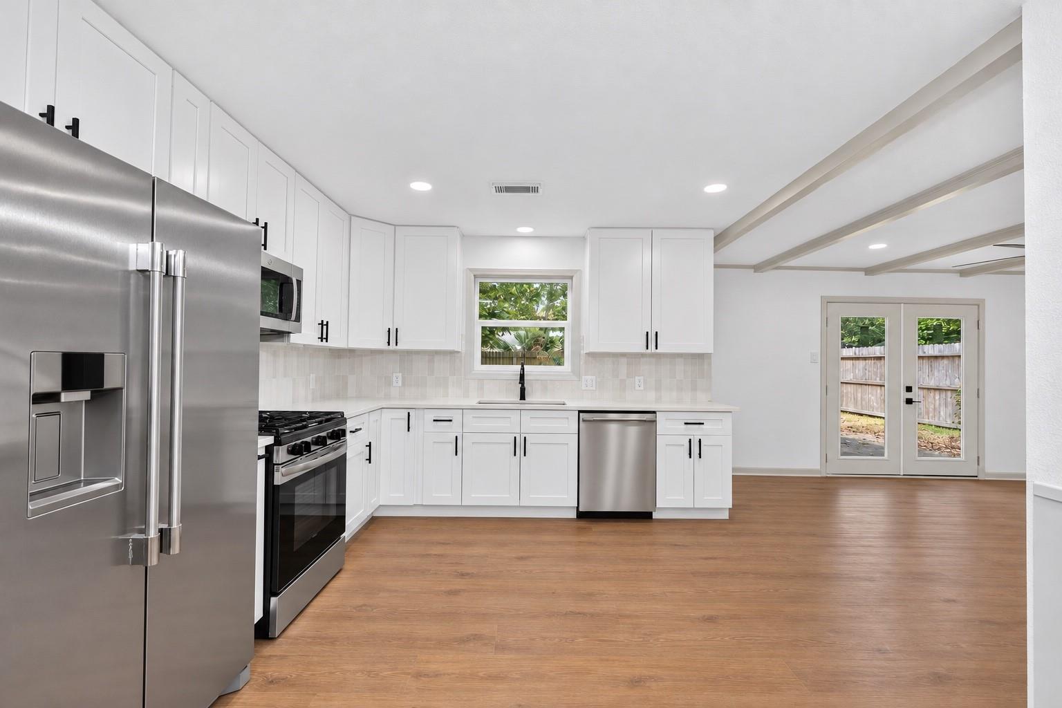 5619 Warm Springs Road, Houston Tx 77035 Property Photo 12