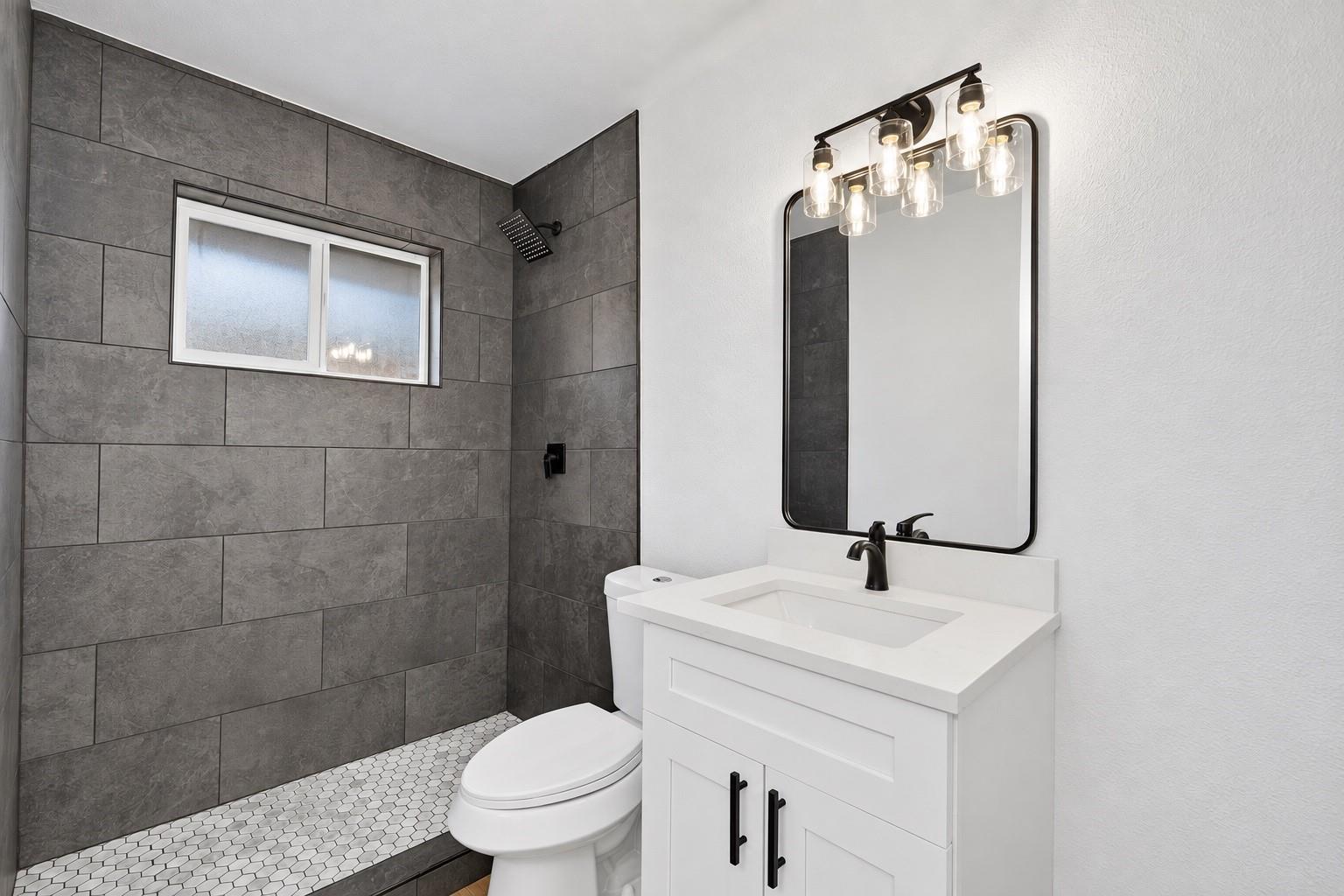 5619 Warm Springs Road, Houston Tx 77035 Property Photo 26