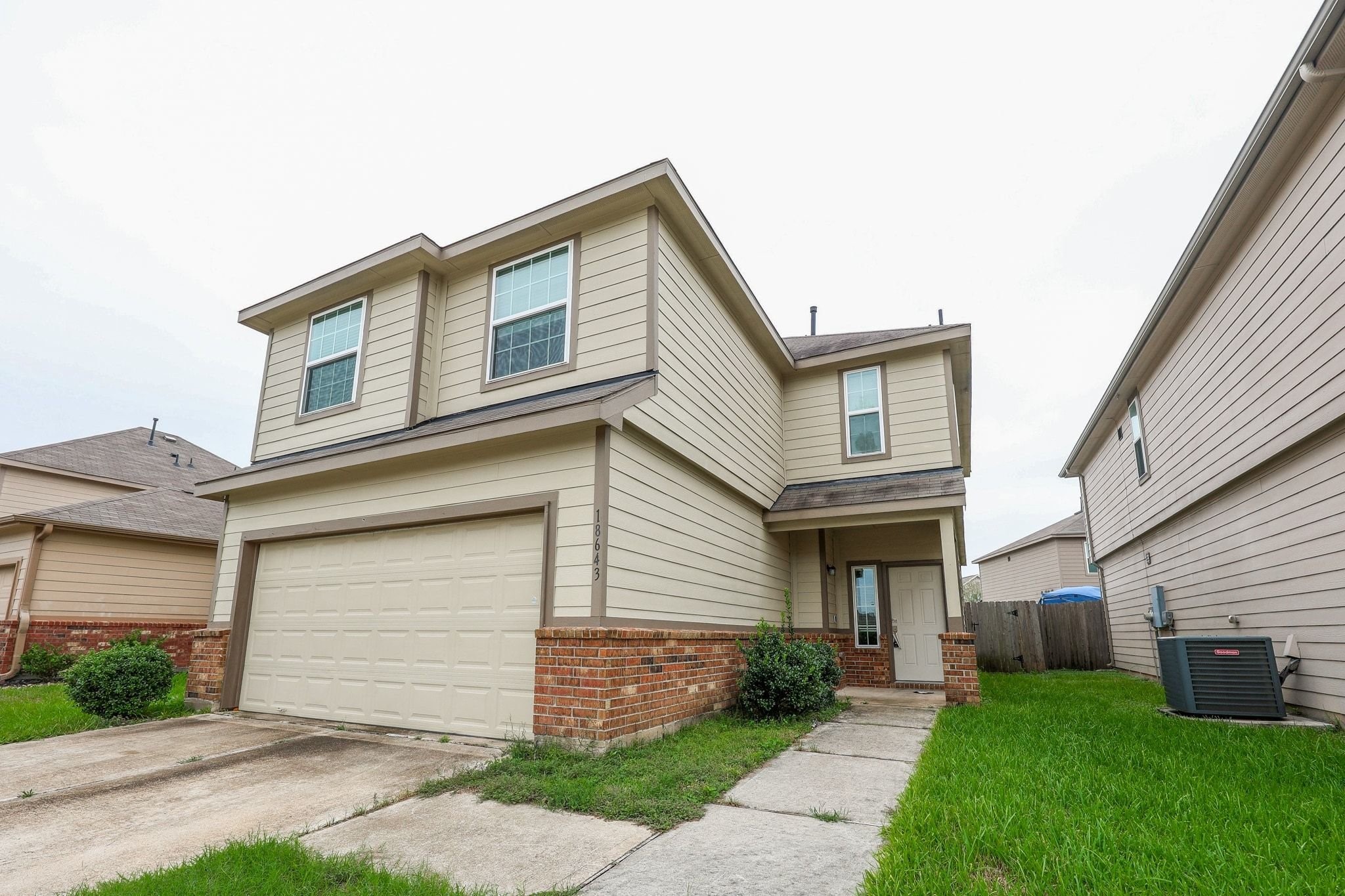 18643 Cooper Ravine Way Property Photo 2