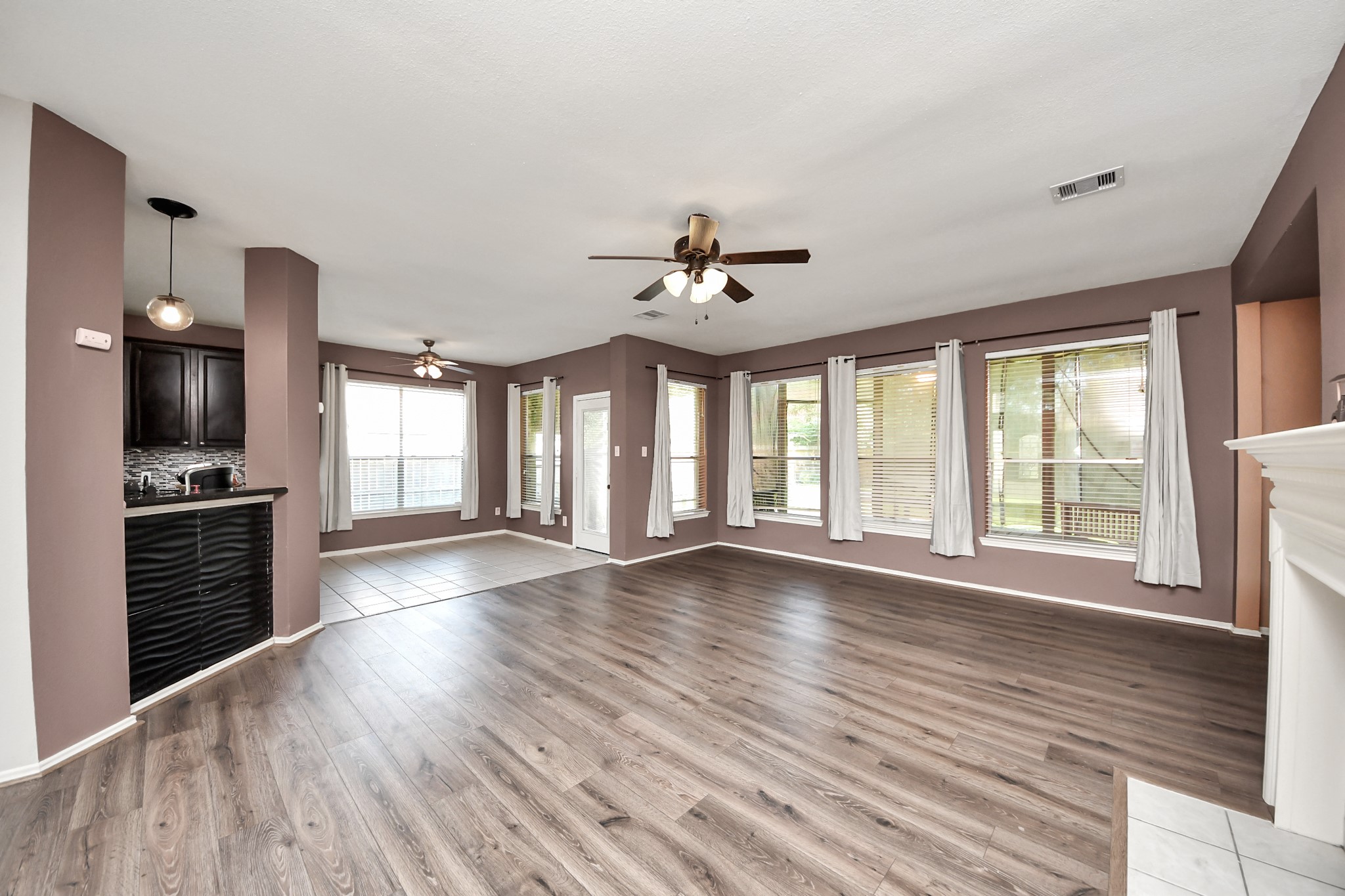 15622 Valley Creek Drive Property Photo 8