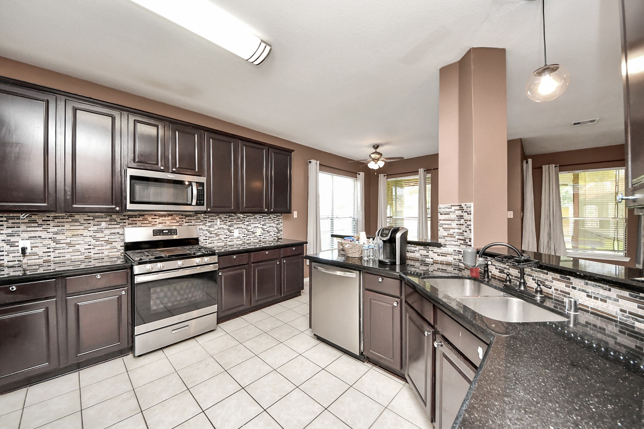 15622 Valley Creek Drive Property Photo 9