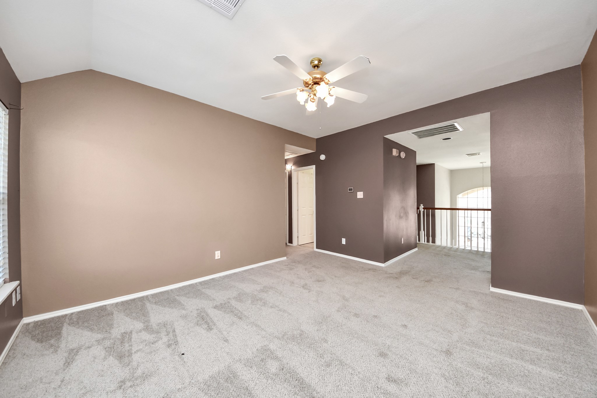 15622 Valley Creek Drive Property Photo 19