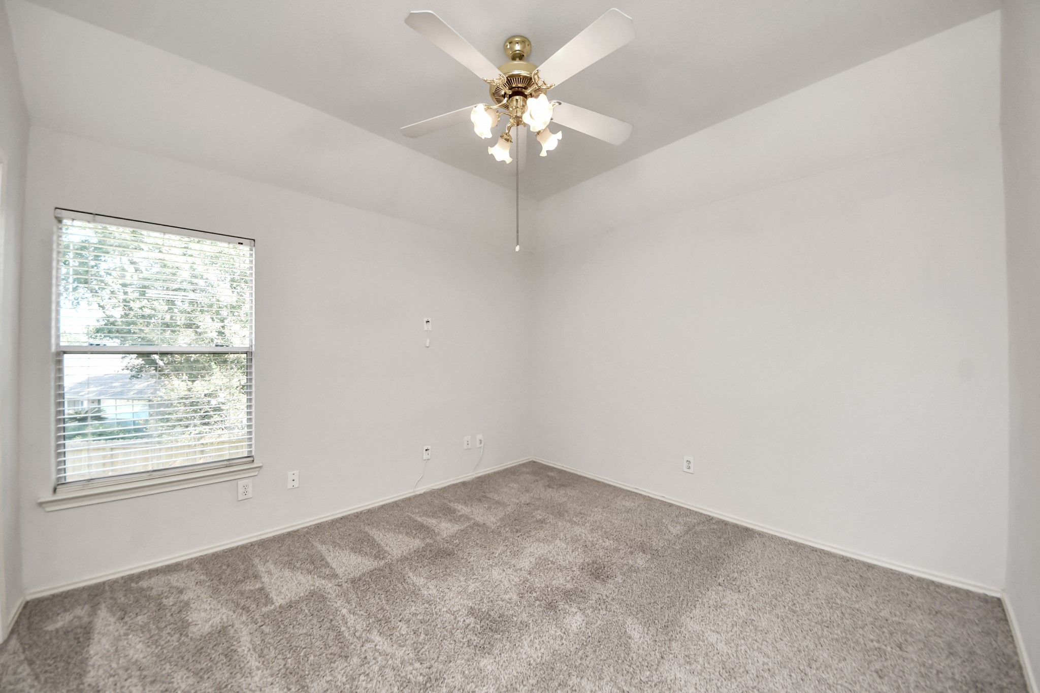 15622 Valley Creek Drive Property Photo 25