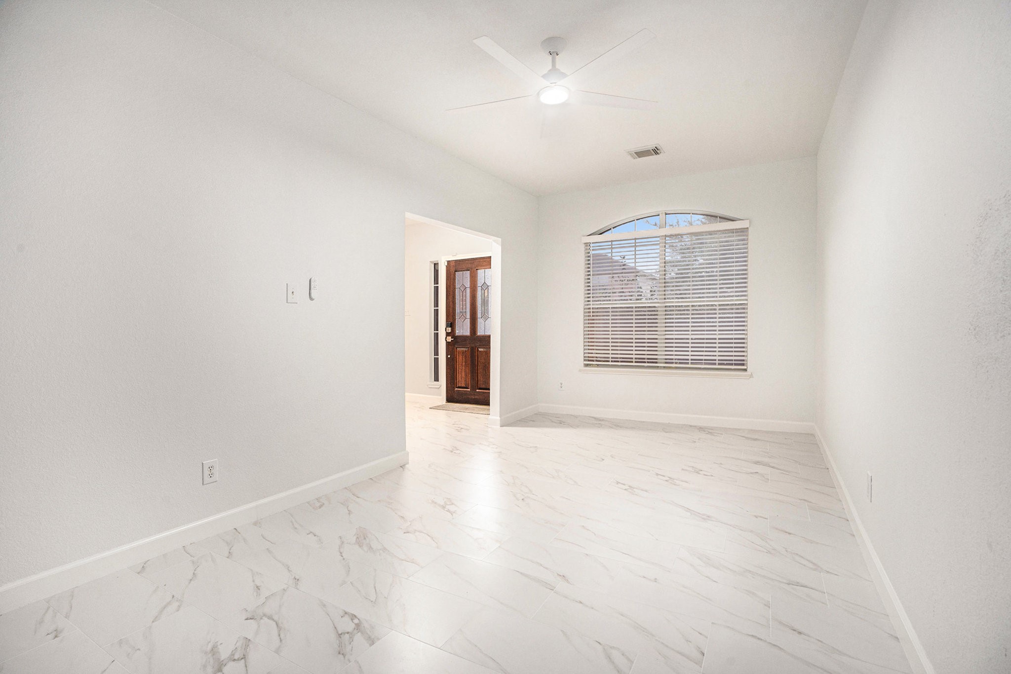 3811 Misty Falls Lane Property Photo 16