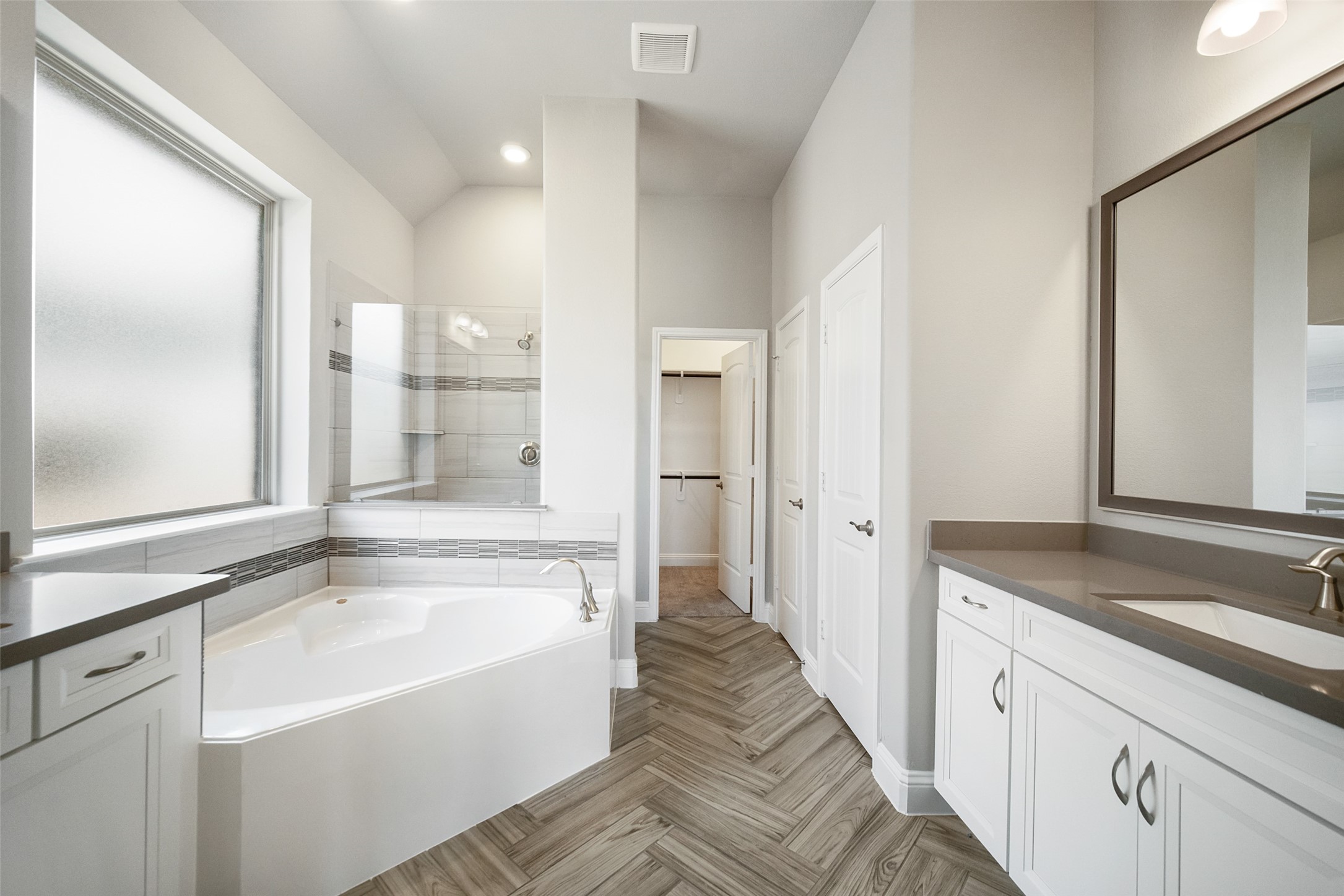11239 Rosita Patch Drive Property Photo 16
