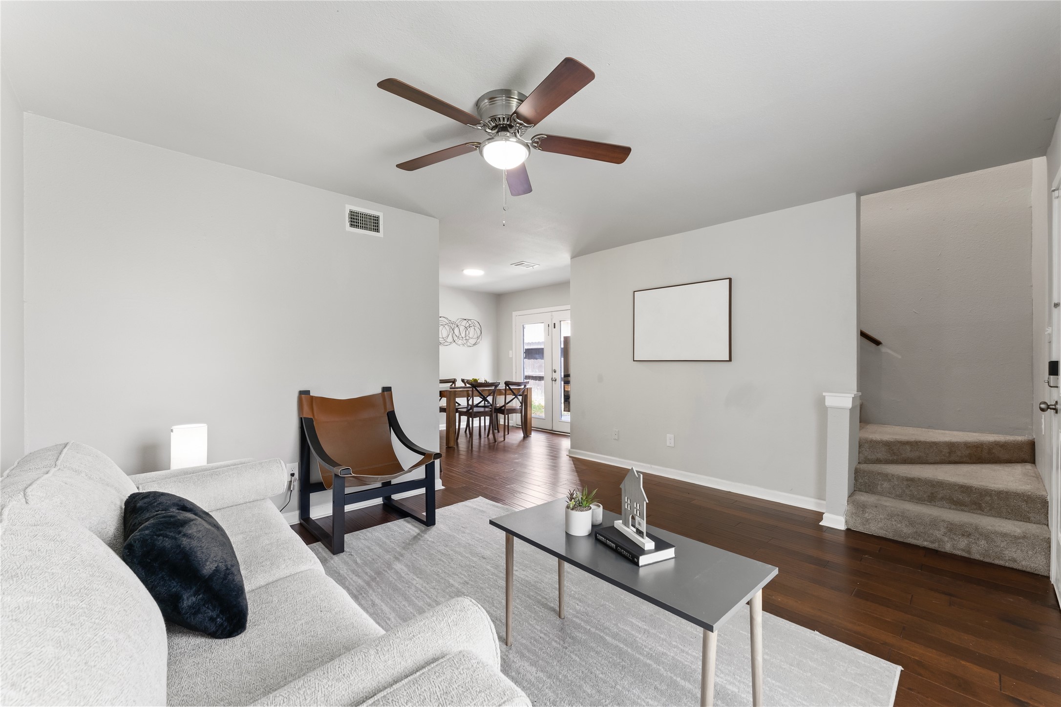 9130 Vogue Lane Property Photo 7