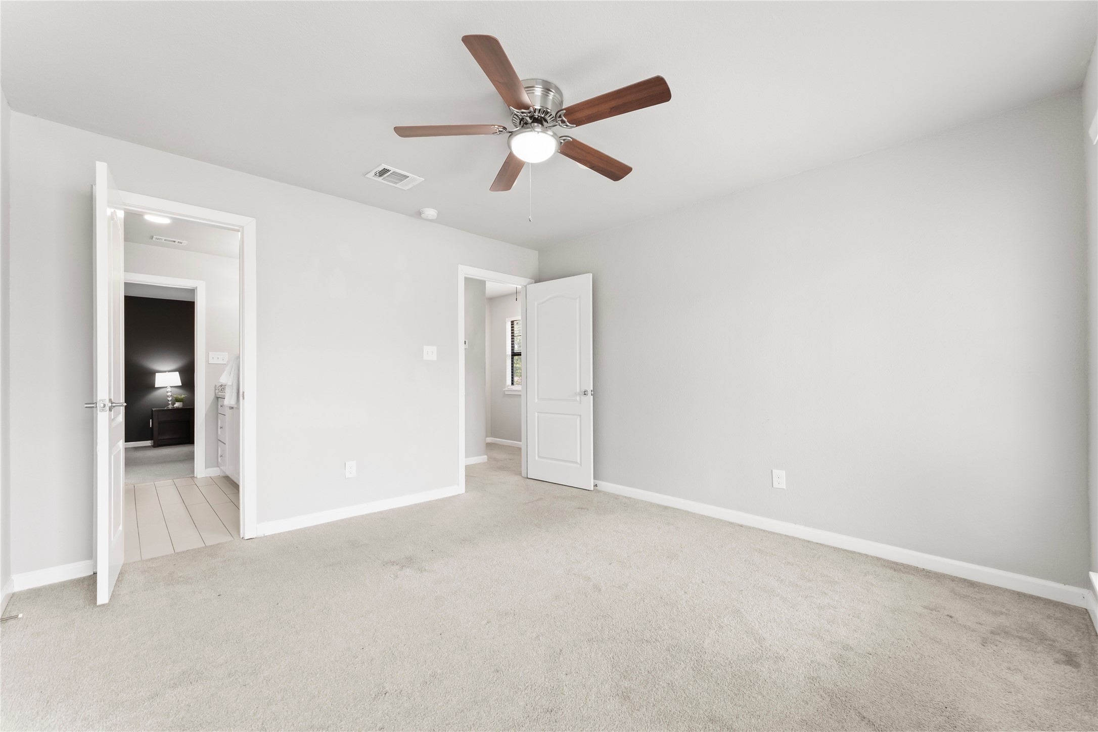 9130 Vogue Lane Property Photo 21