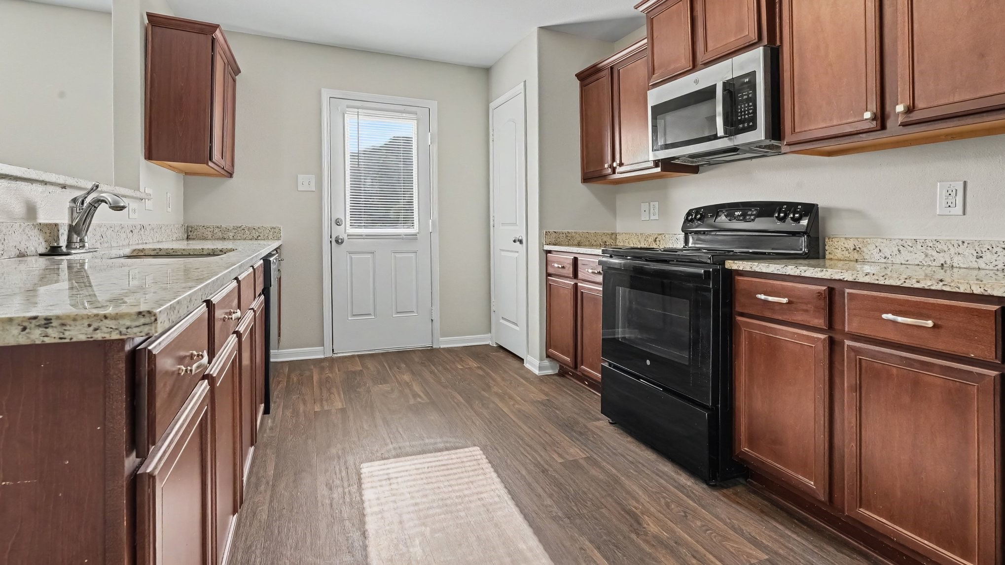 6026 Coral Cove Road Property Photo 7