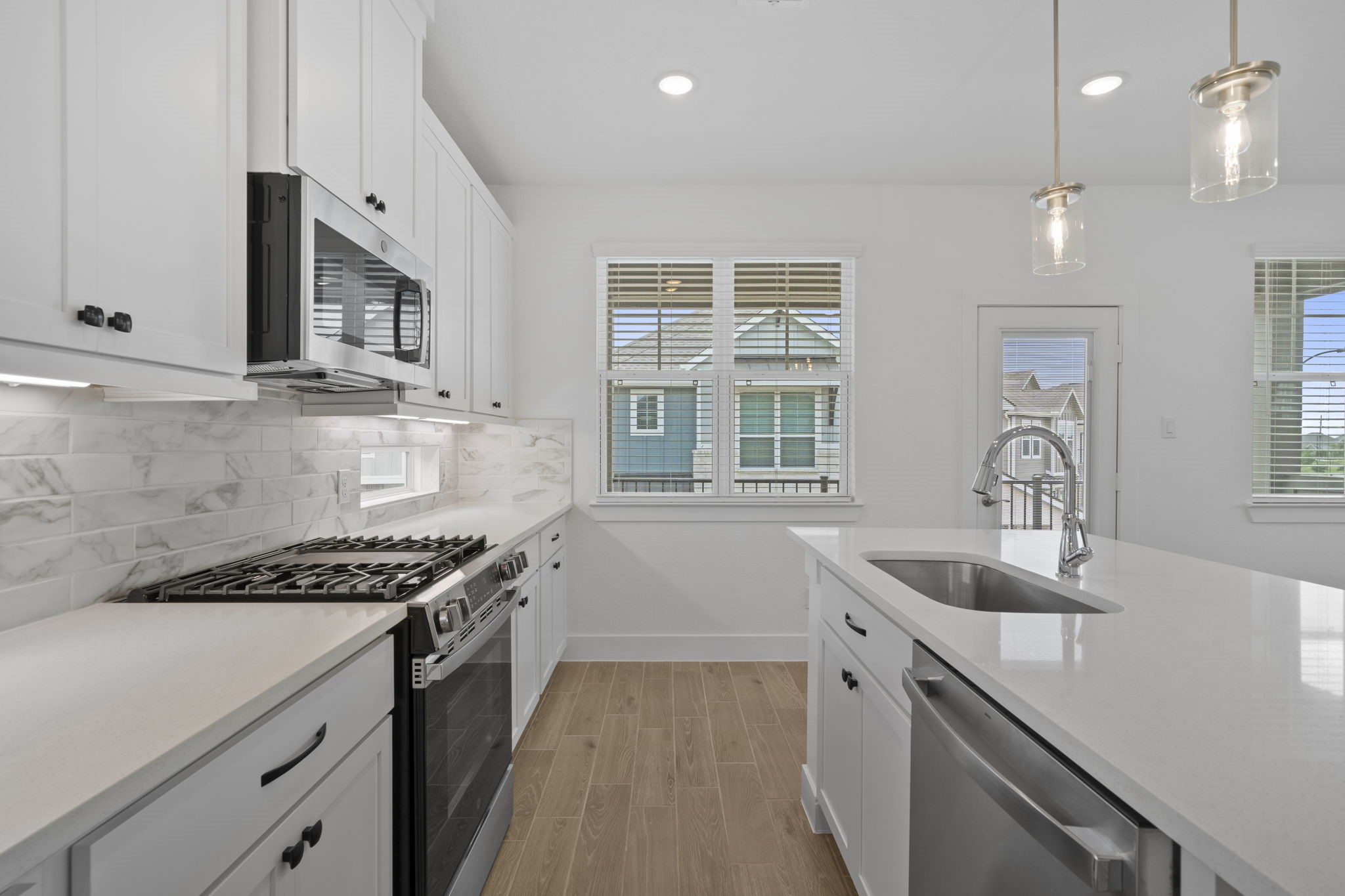 7606 Meadow Mouse Lane Property Photo 6