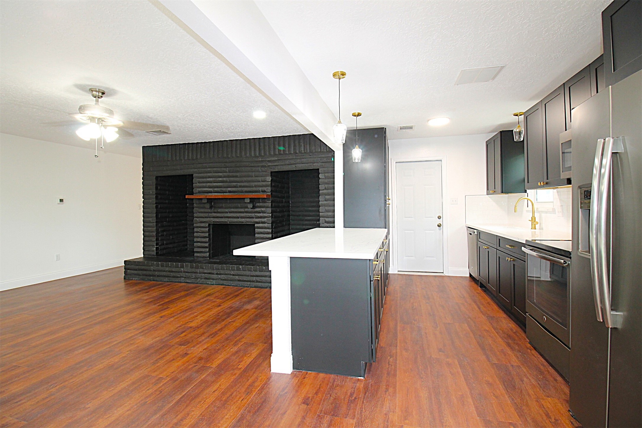 16907 David Glen Drive Property Photo 6