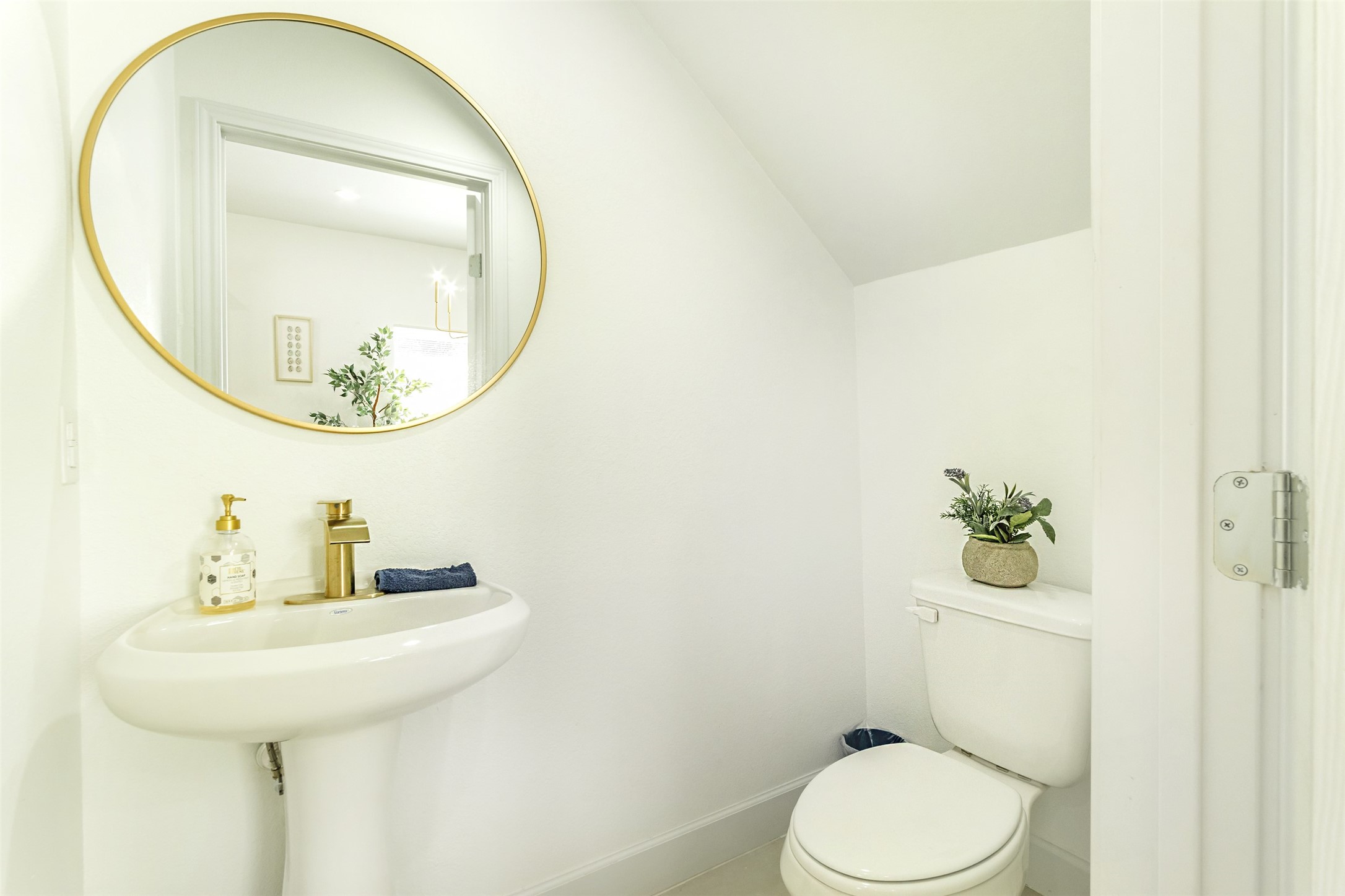 4114 Ward Street Property Photo 19