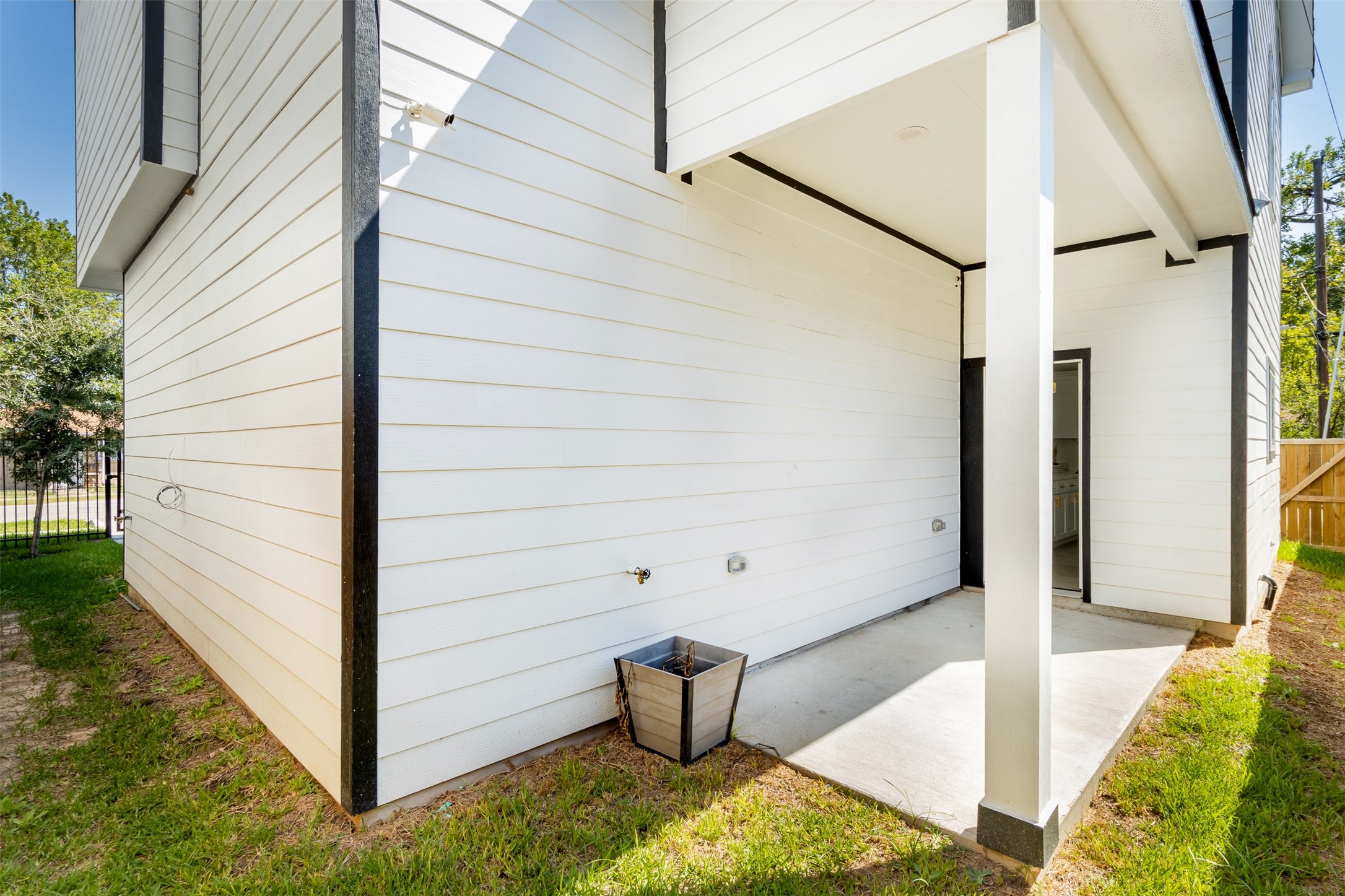 4114 Ward Street Property Photo 44