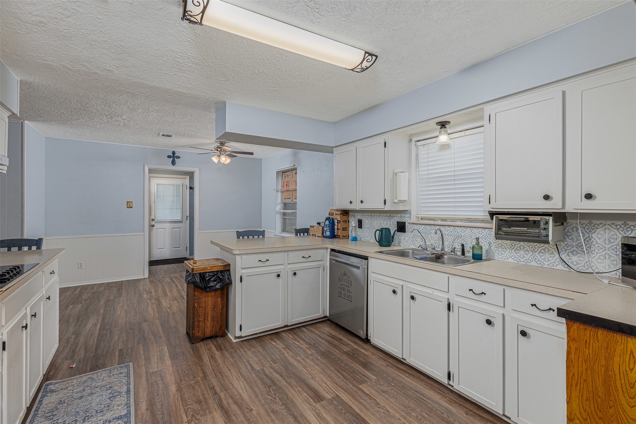 811 Tori Road Property Photo 6