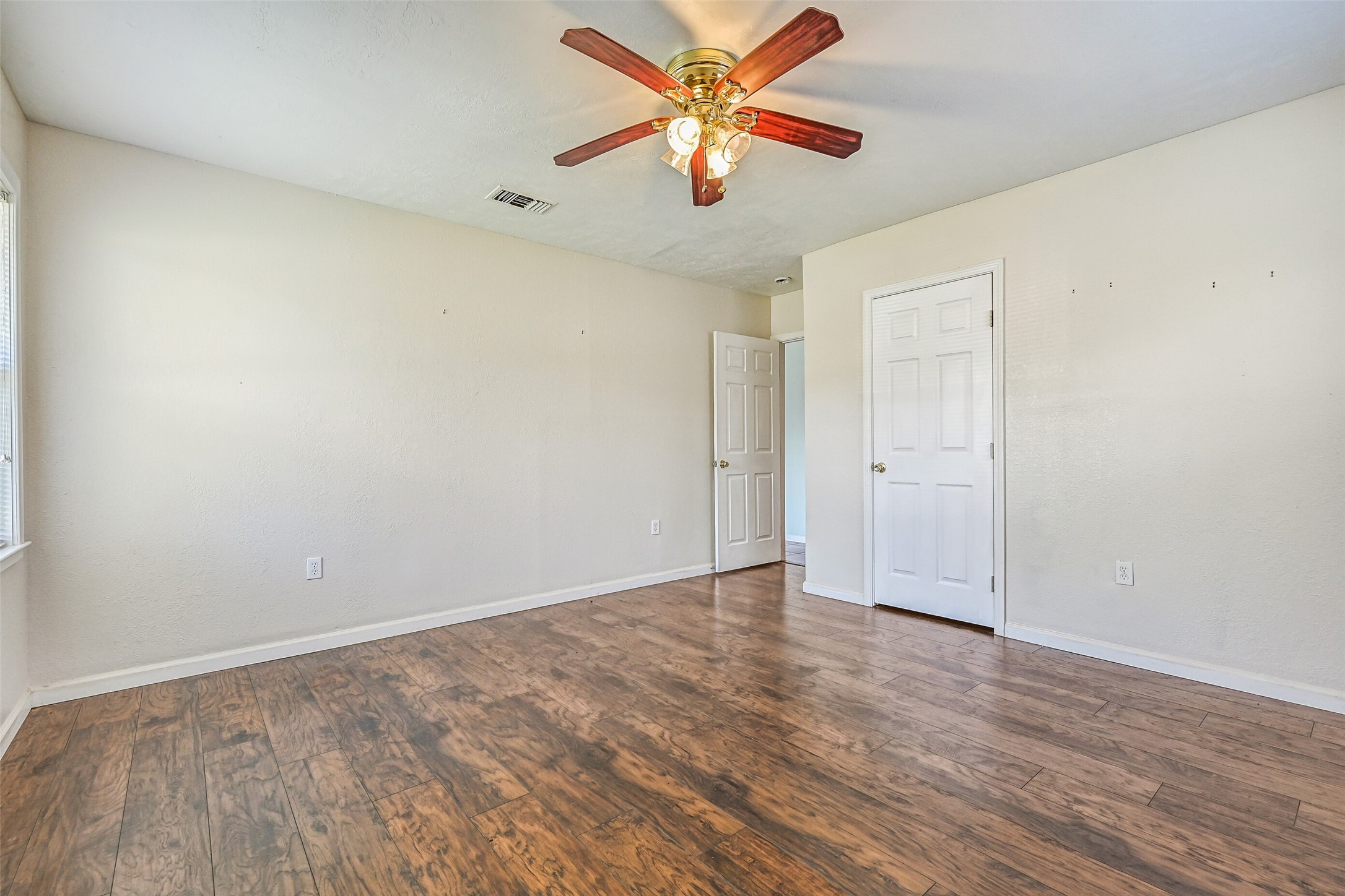 104 Bonita Avenue Property Photo 31