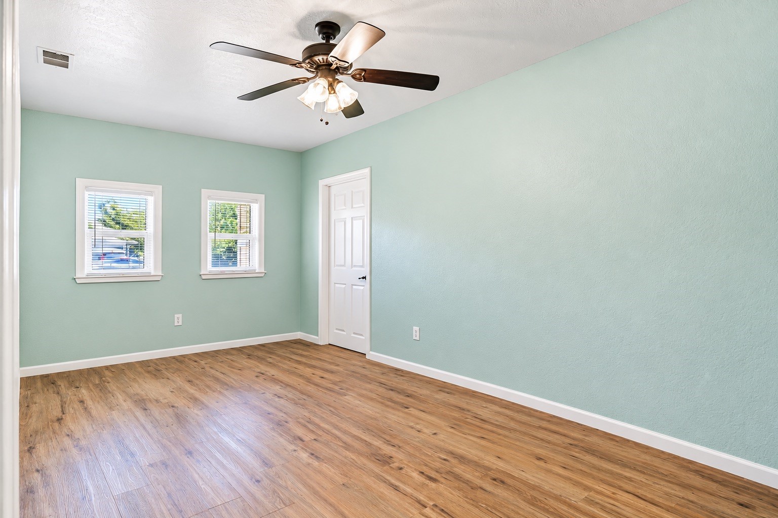 104 Bonita Avenue Property Photo 40