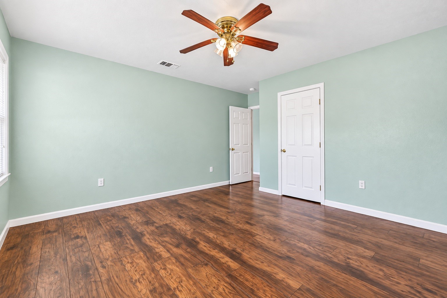 104 Bonita Avenue Property Photo 45