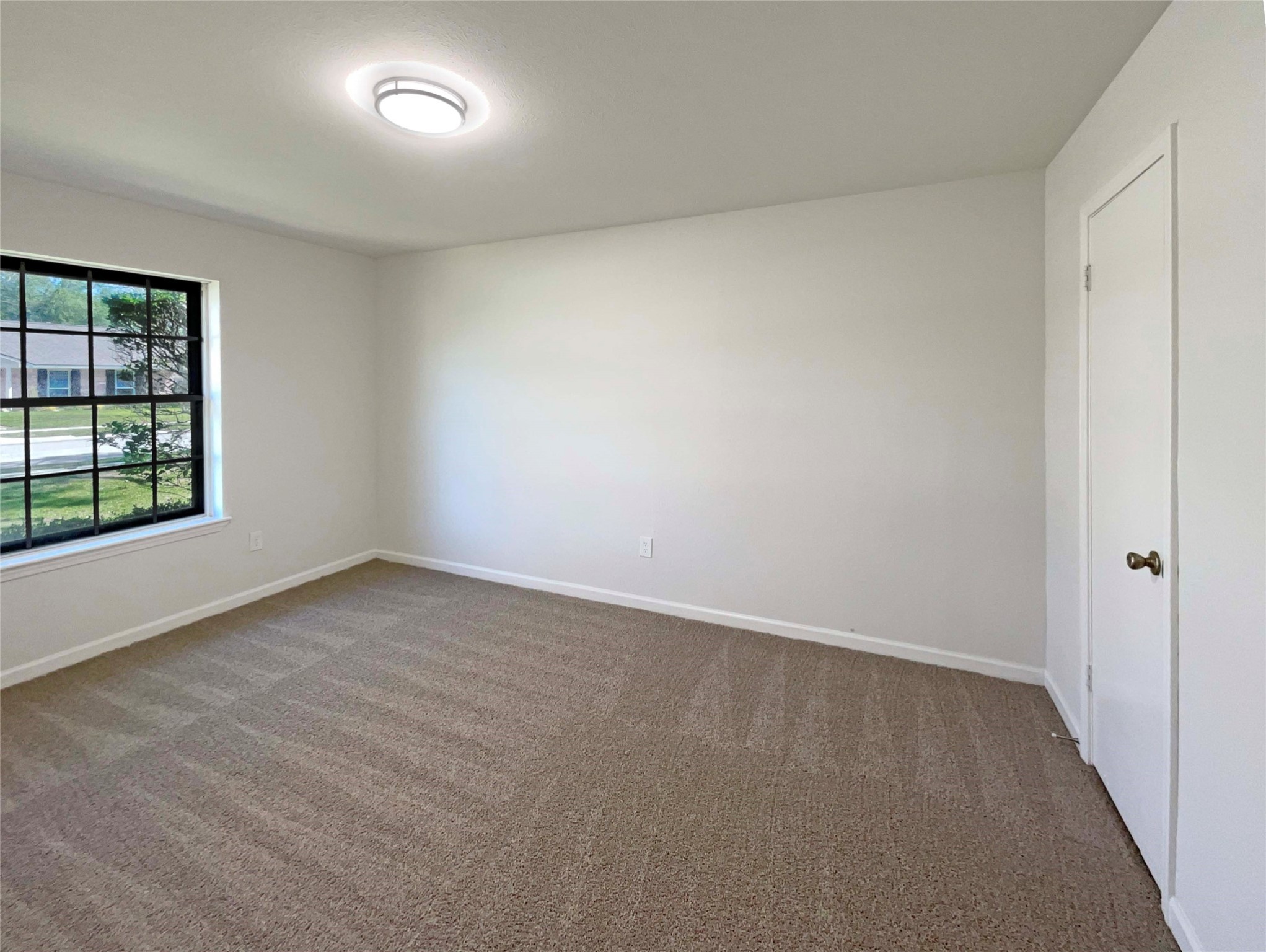 5108 Halbert Drive Property Photo 5