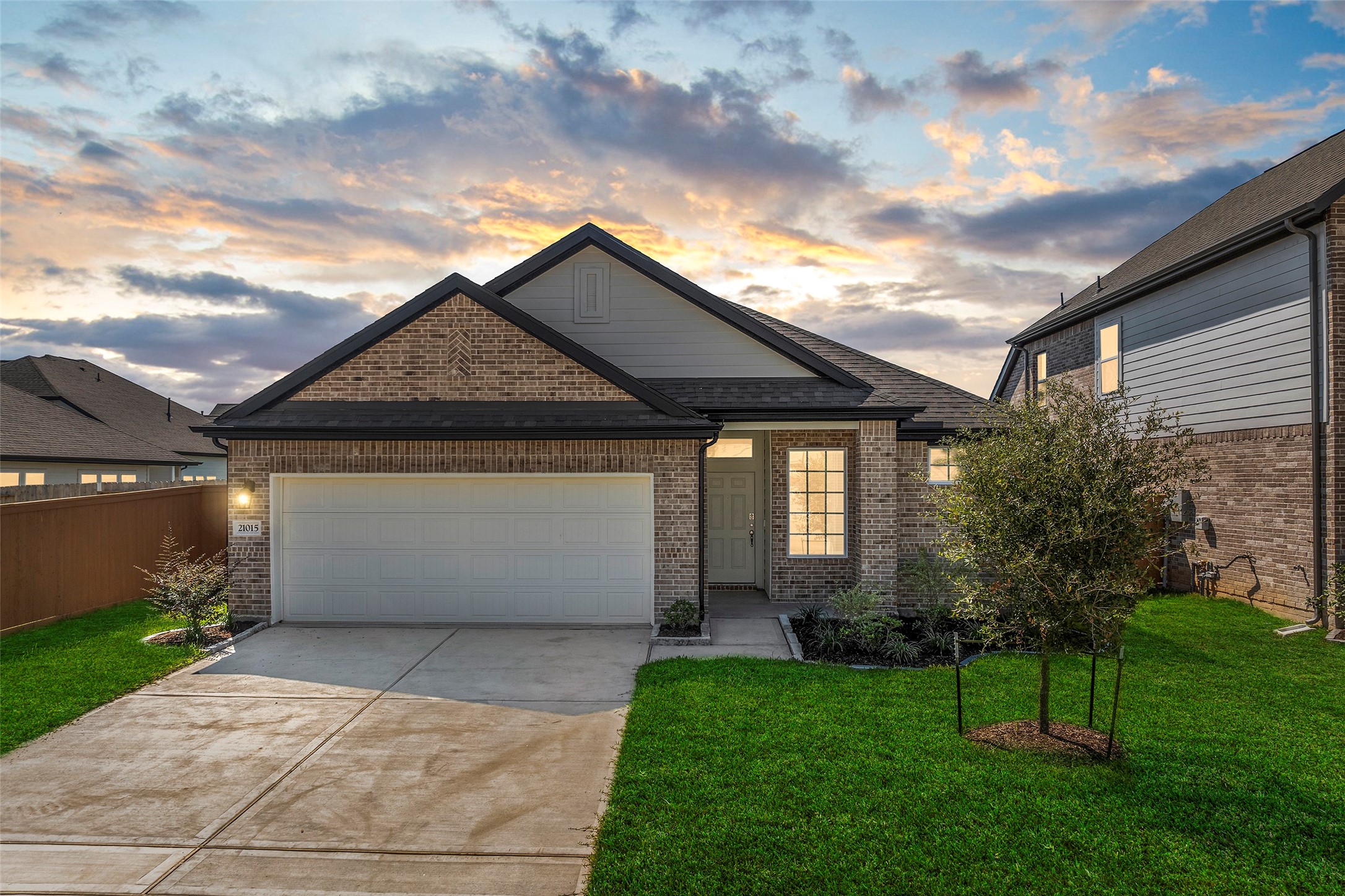 21034 Salt Rock Drive Property Photo 1
