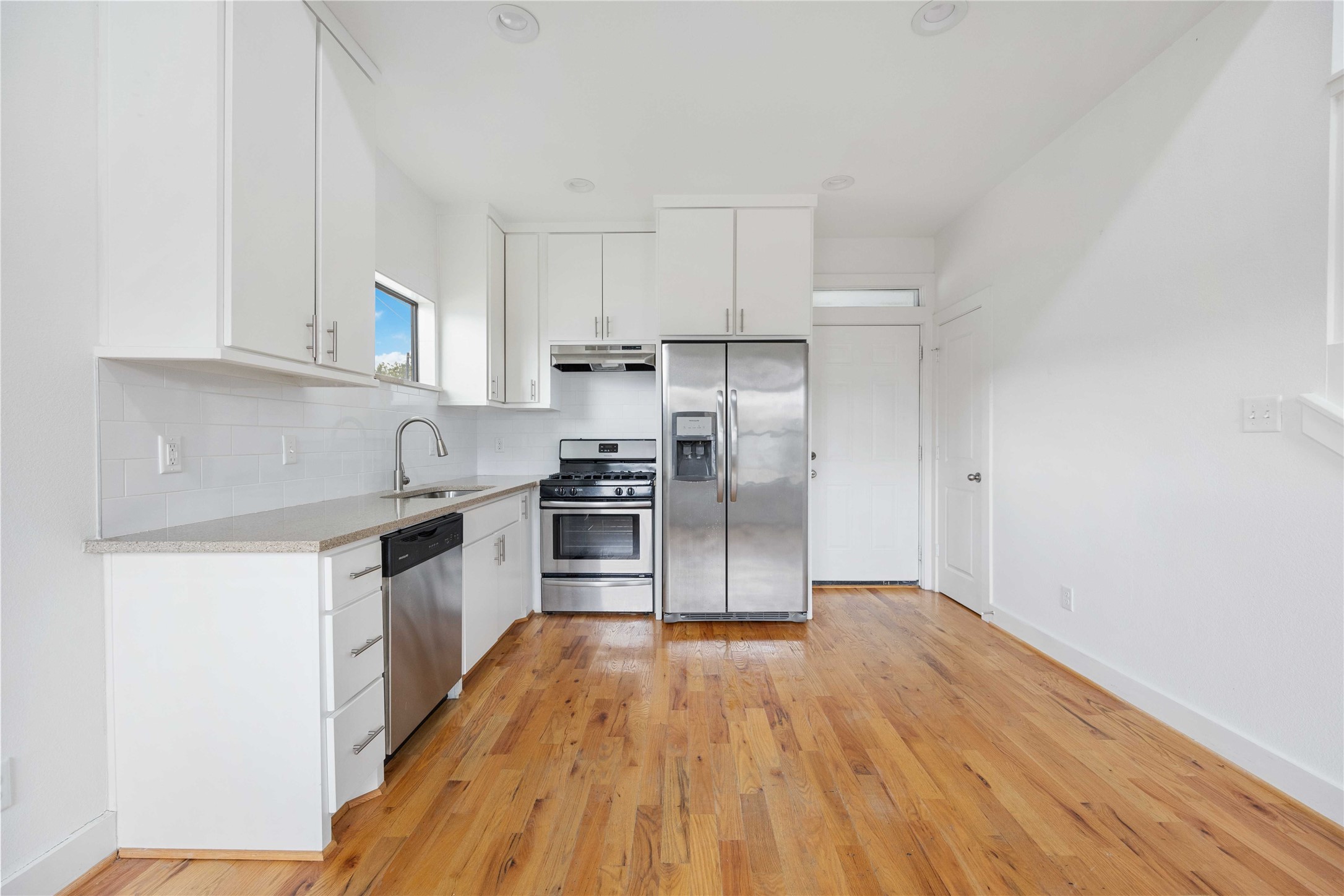 1617 Dumble Street A Property Photo 5