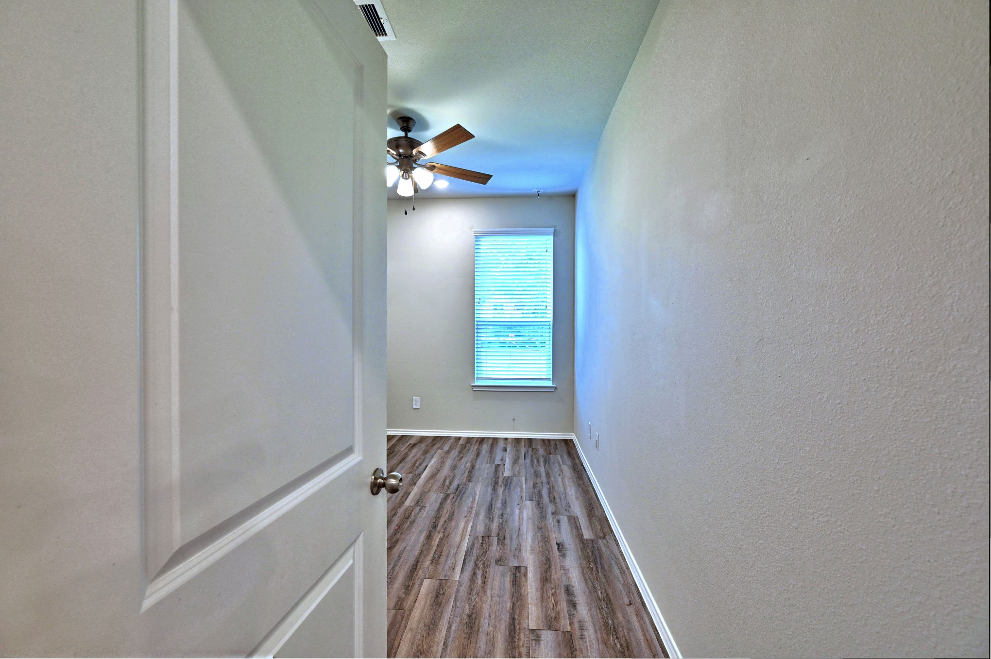 11552 Persimmon Street Property Photo 24