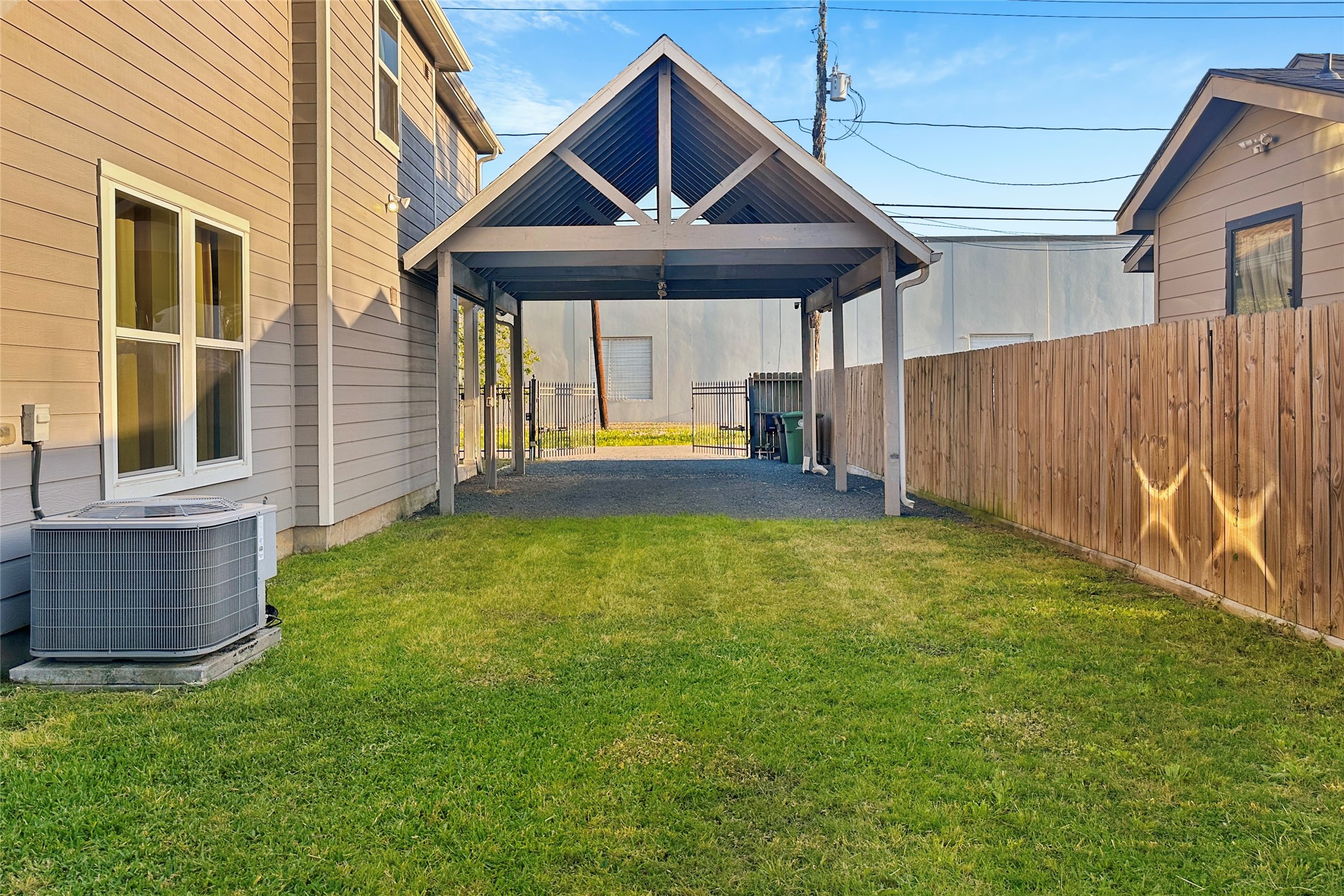 210 Marathon Street Property Photo 16