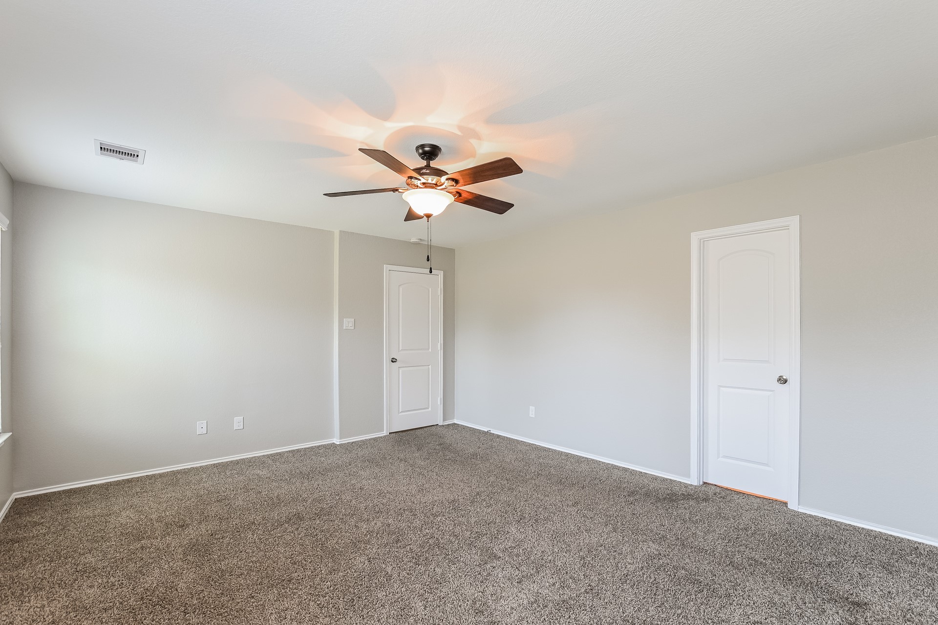 2734 Gold Flake Terrace Road Property Photo 8