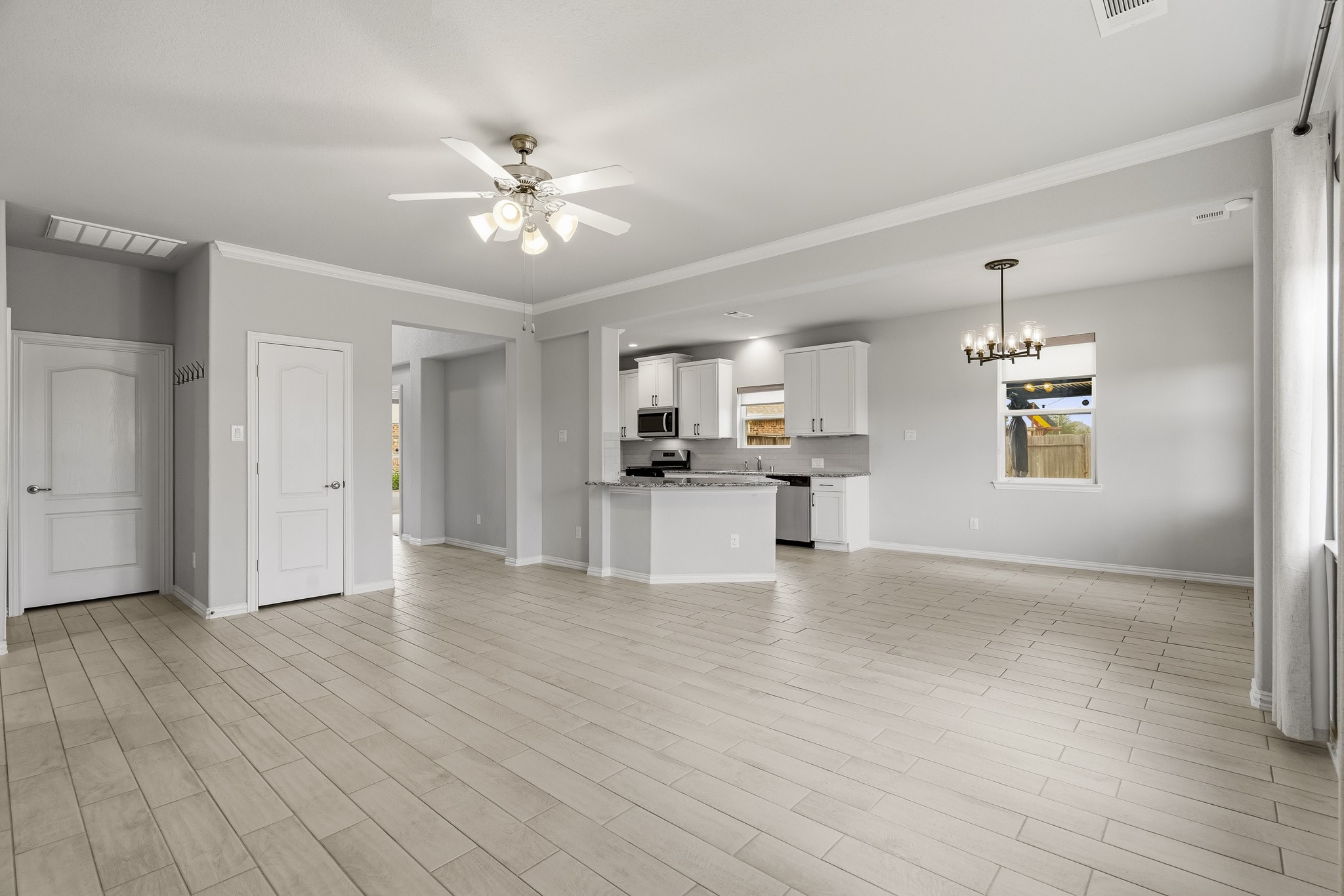 1714 Green Willow Court Property Photo 8
