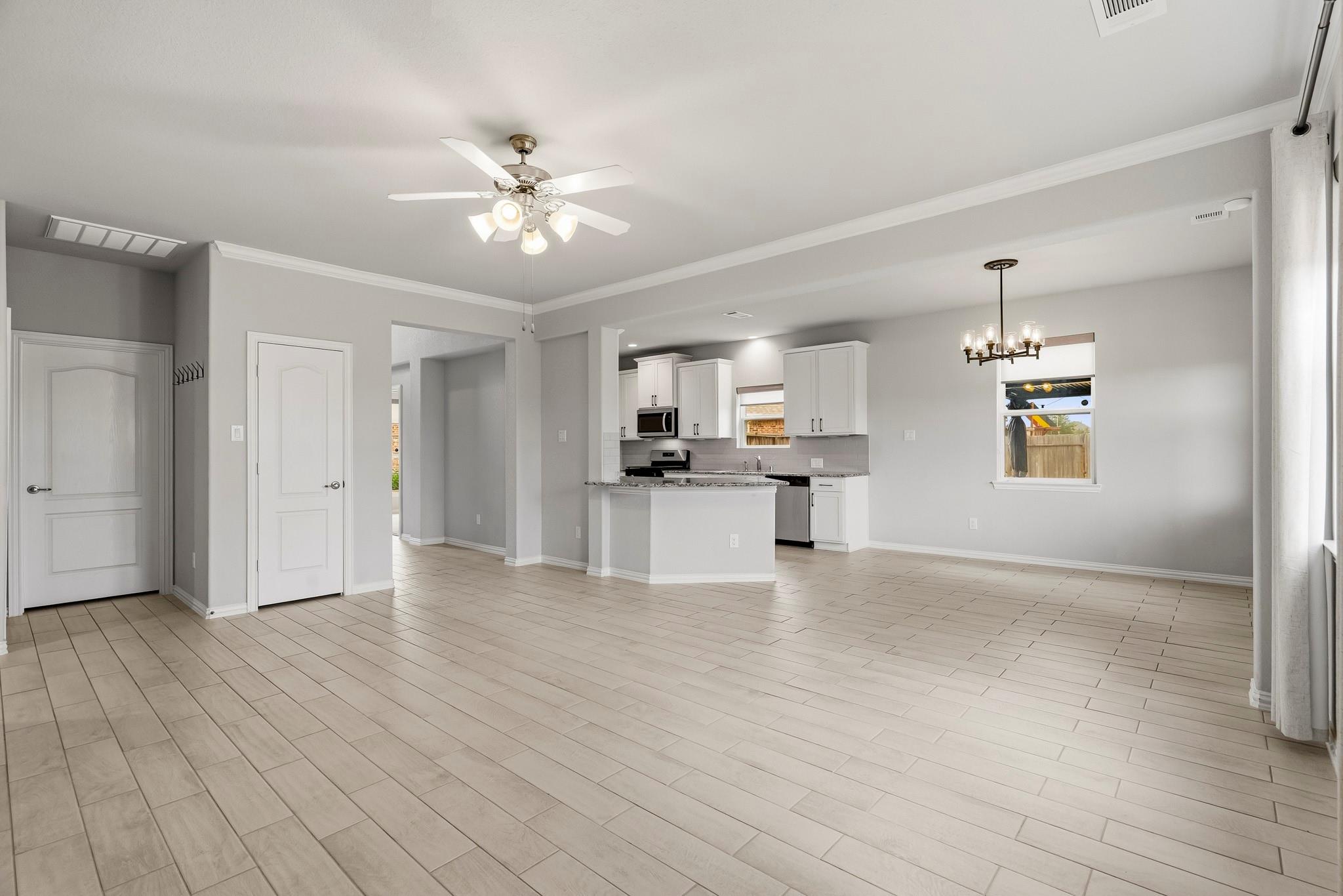 1714 Green Willow Court, Brookshire Tx 77423 Property Photo 8