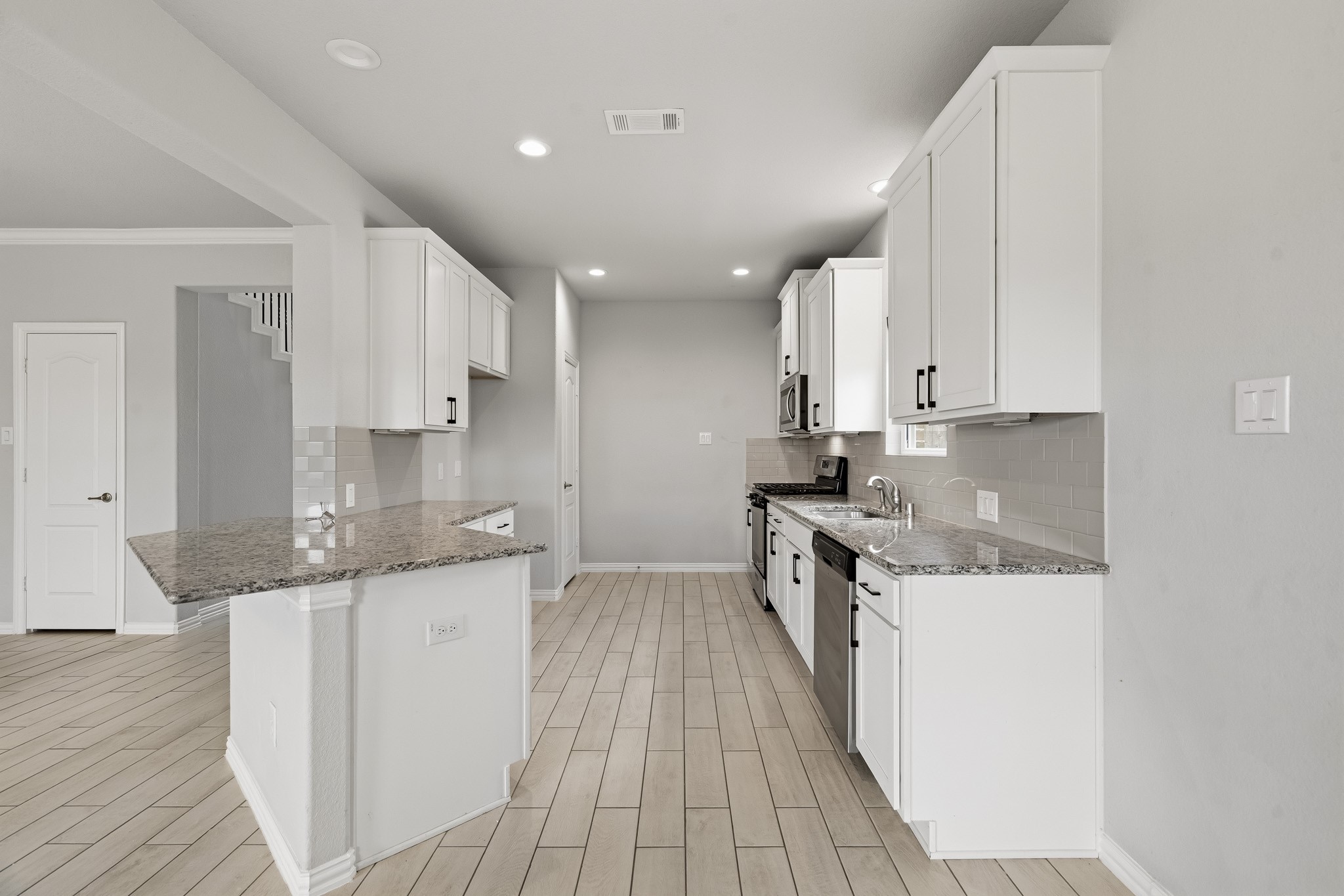 1714 Green Willow Court Property Photo 12