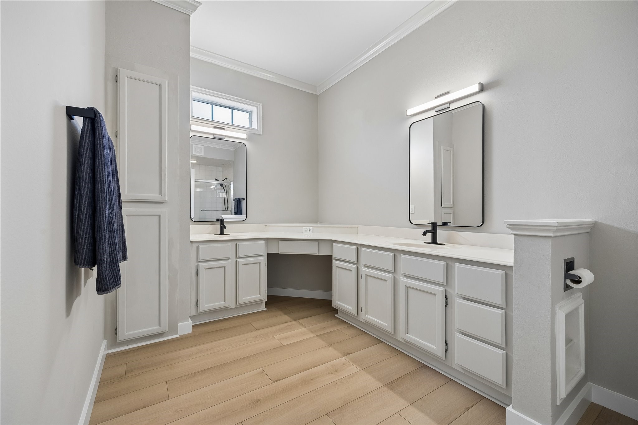 2100 Welch Street C121 Property Photo 13