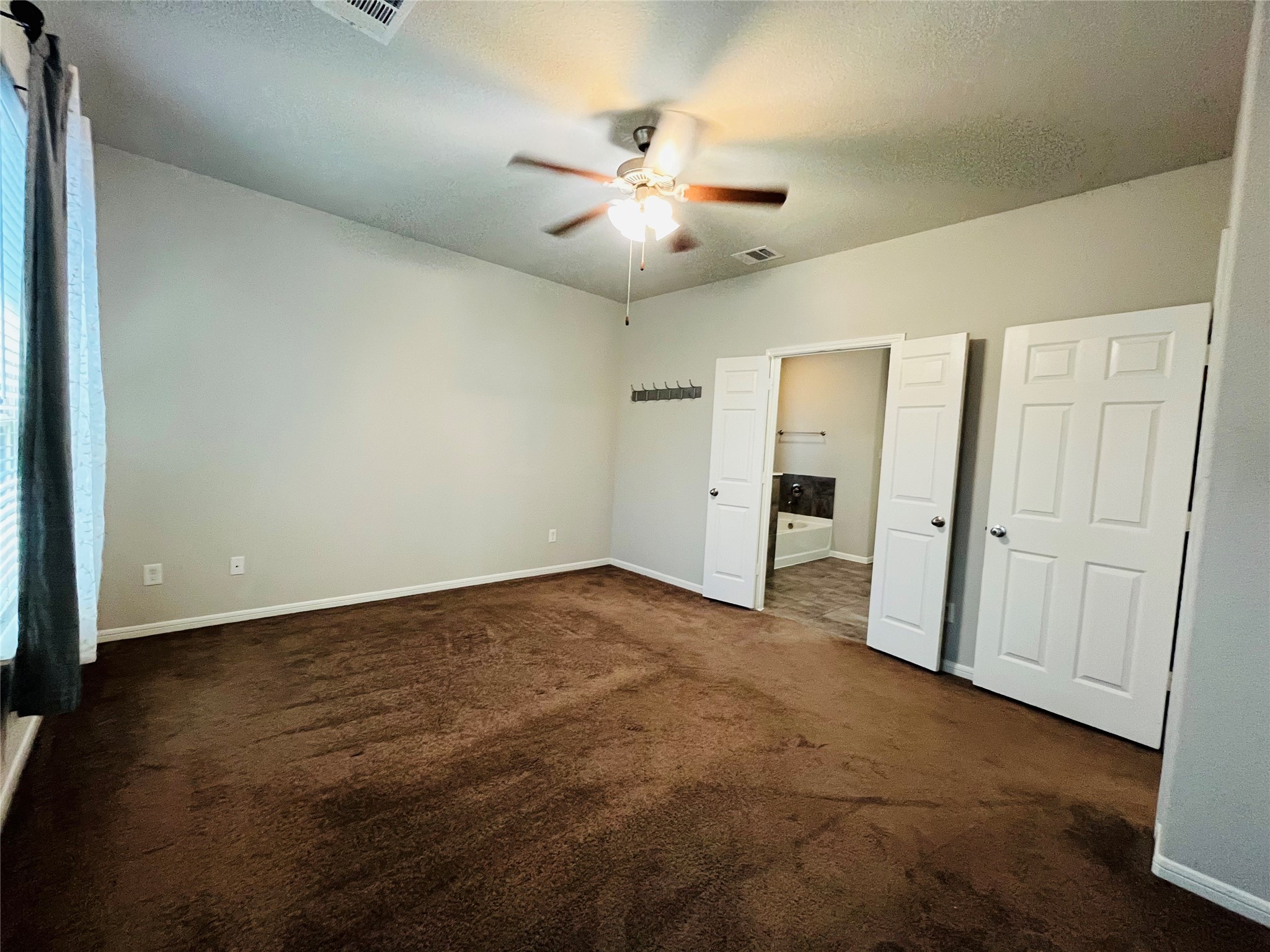 16534 Twinwalker Drive Property Photo 22