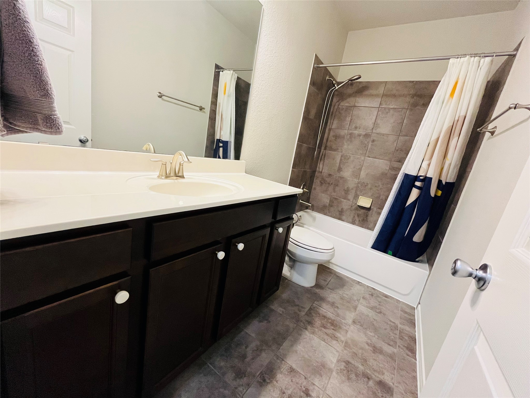 16534 Twinwalker Drive Property Photo 30